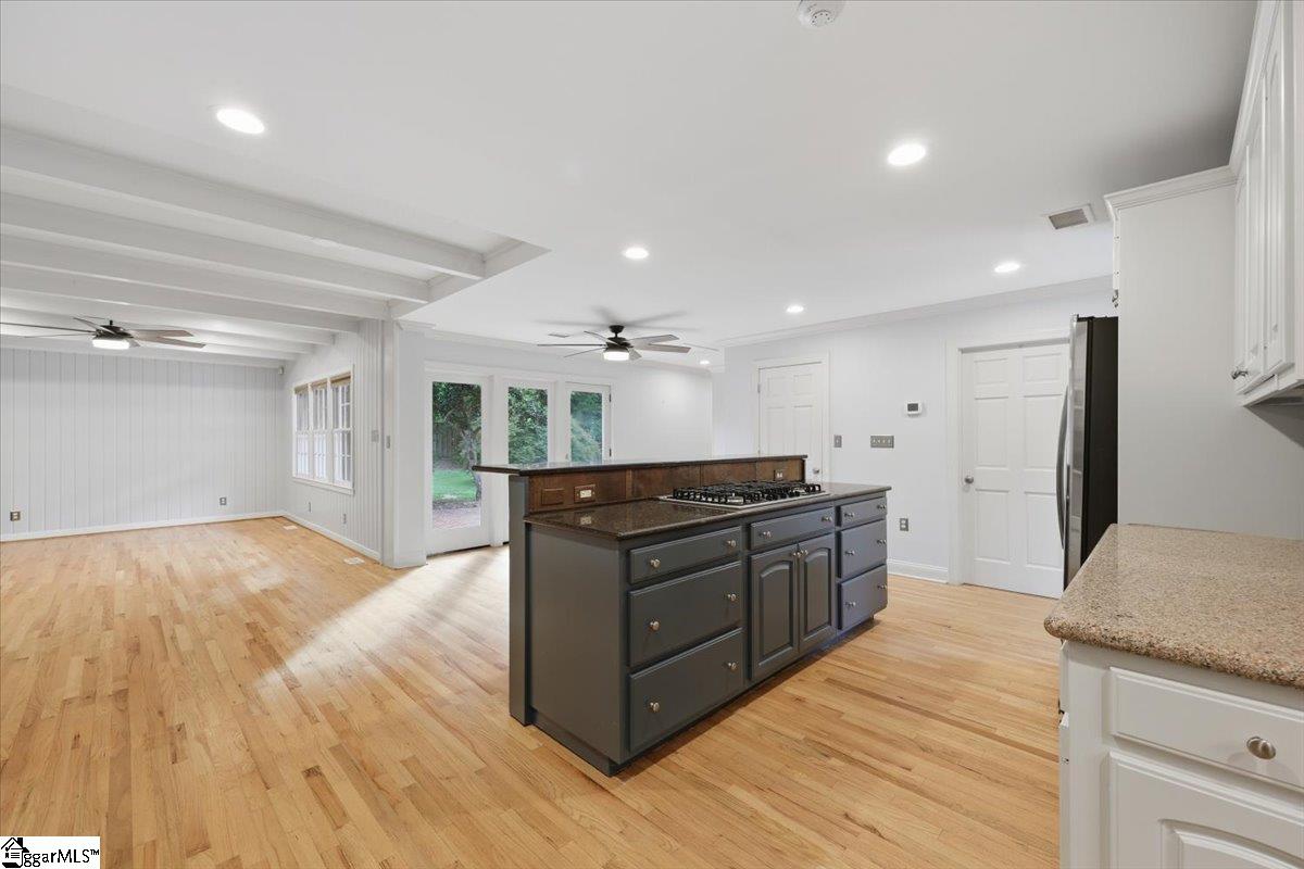 306 Beechwood Drive Property Photo 12