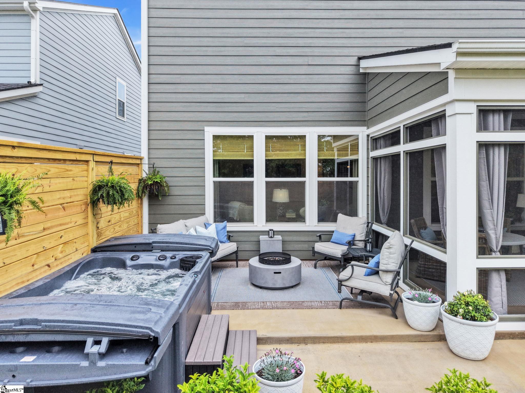 106 Winding Stream Circle Property Photo 33