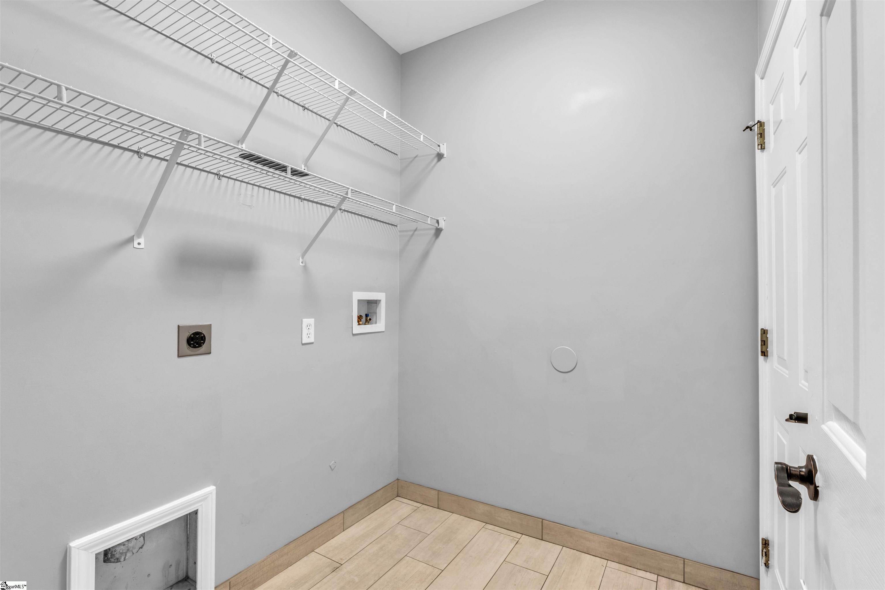 618 Chadwyck Drive Property Photo 17
