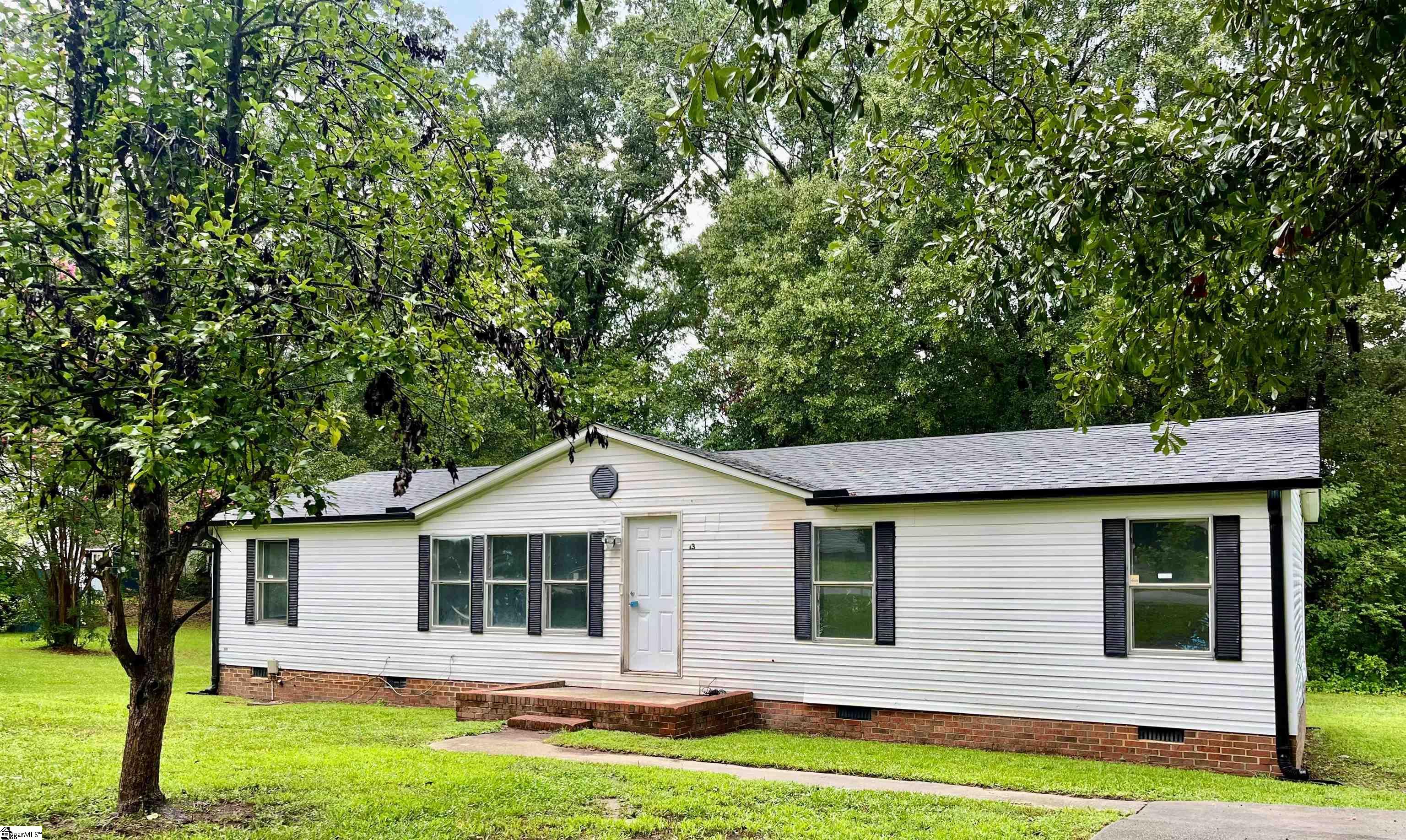 13 Echols Drive Property Photo 1
