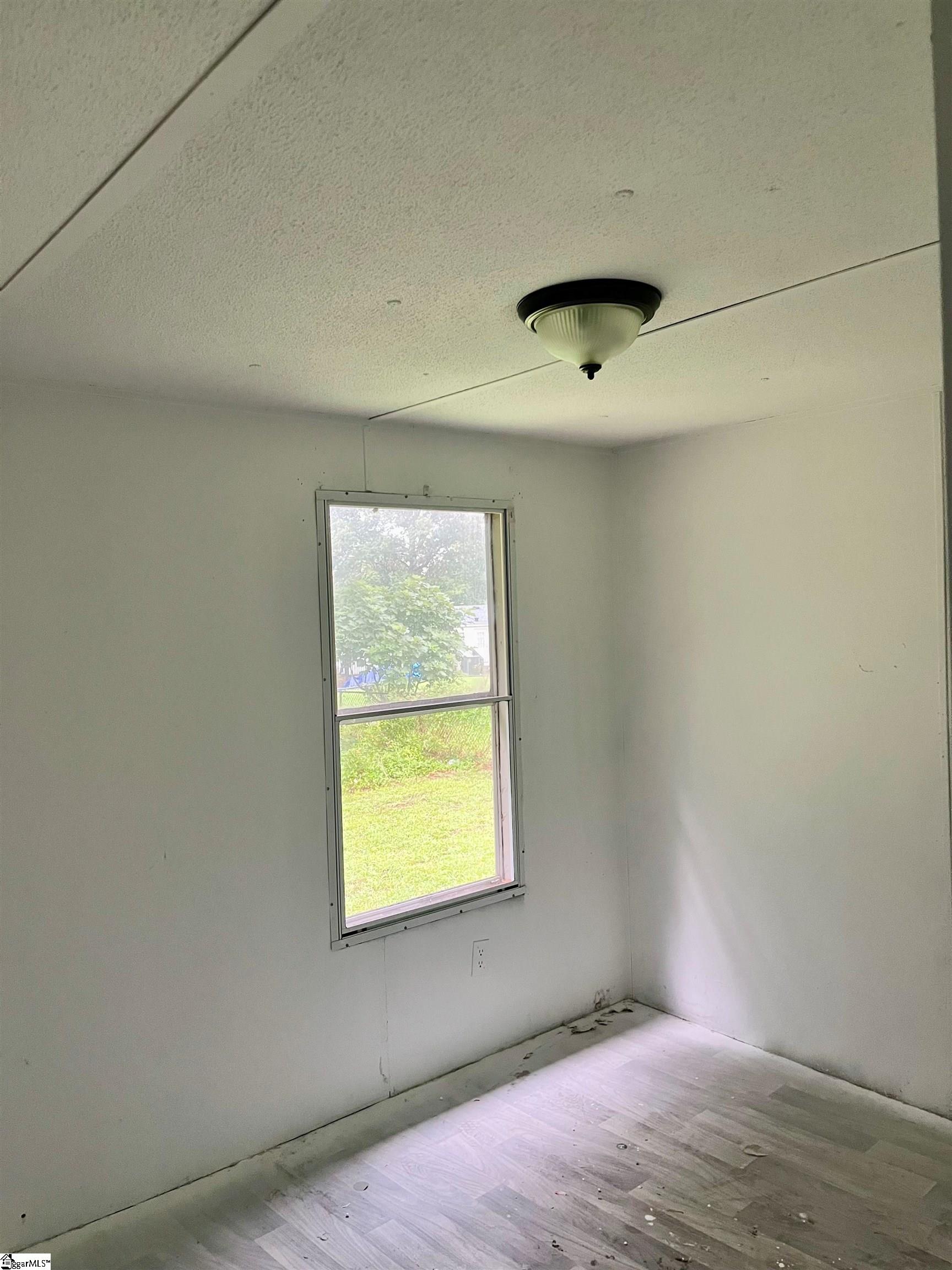 13 Echols Drive Property Photo 6