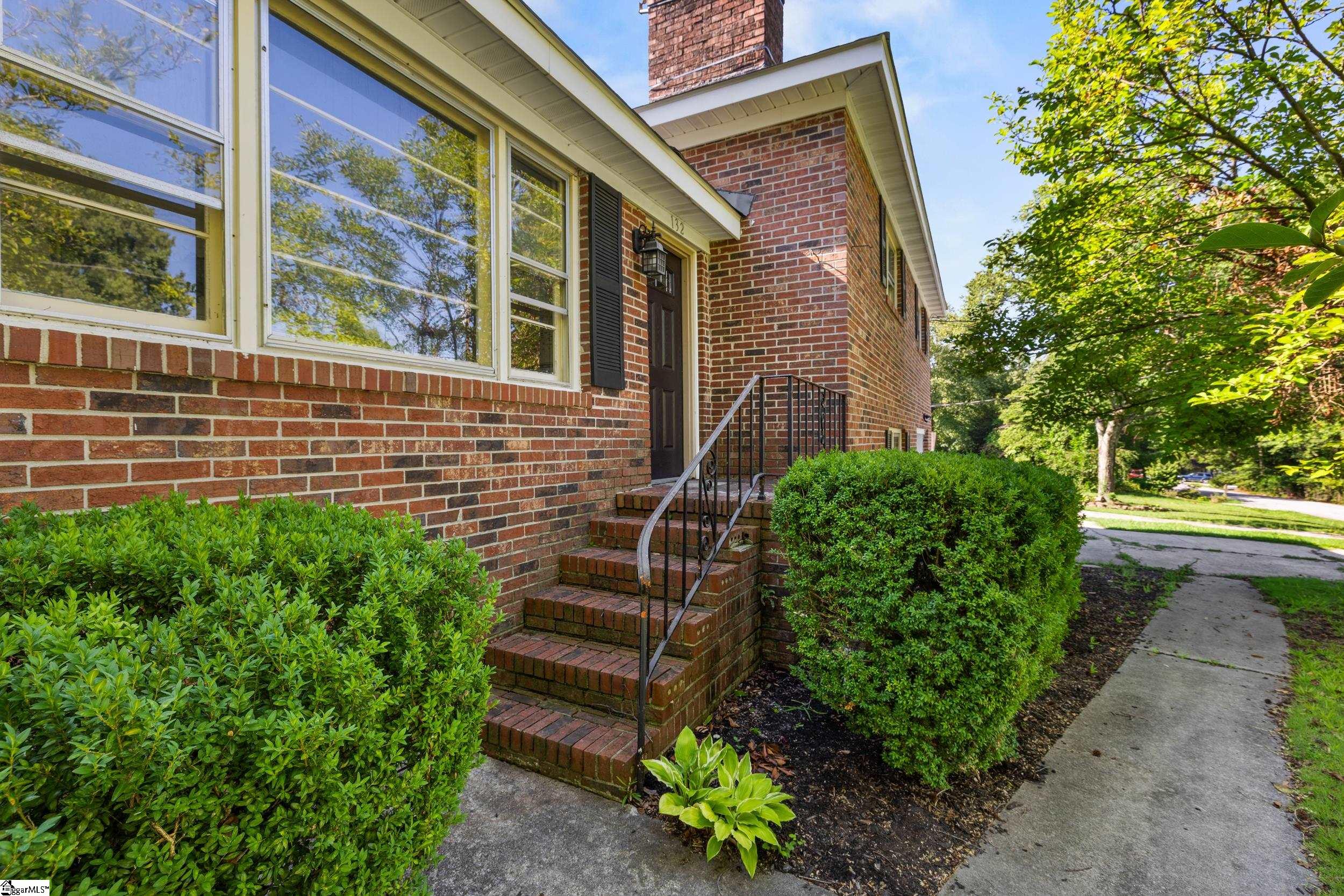 132 Trent Drive Property Photo 4
