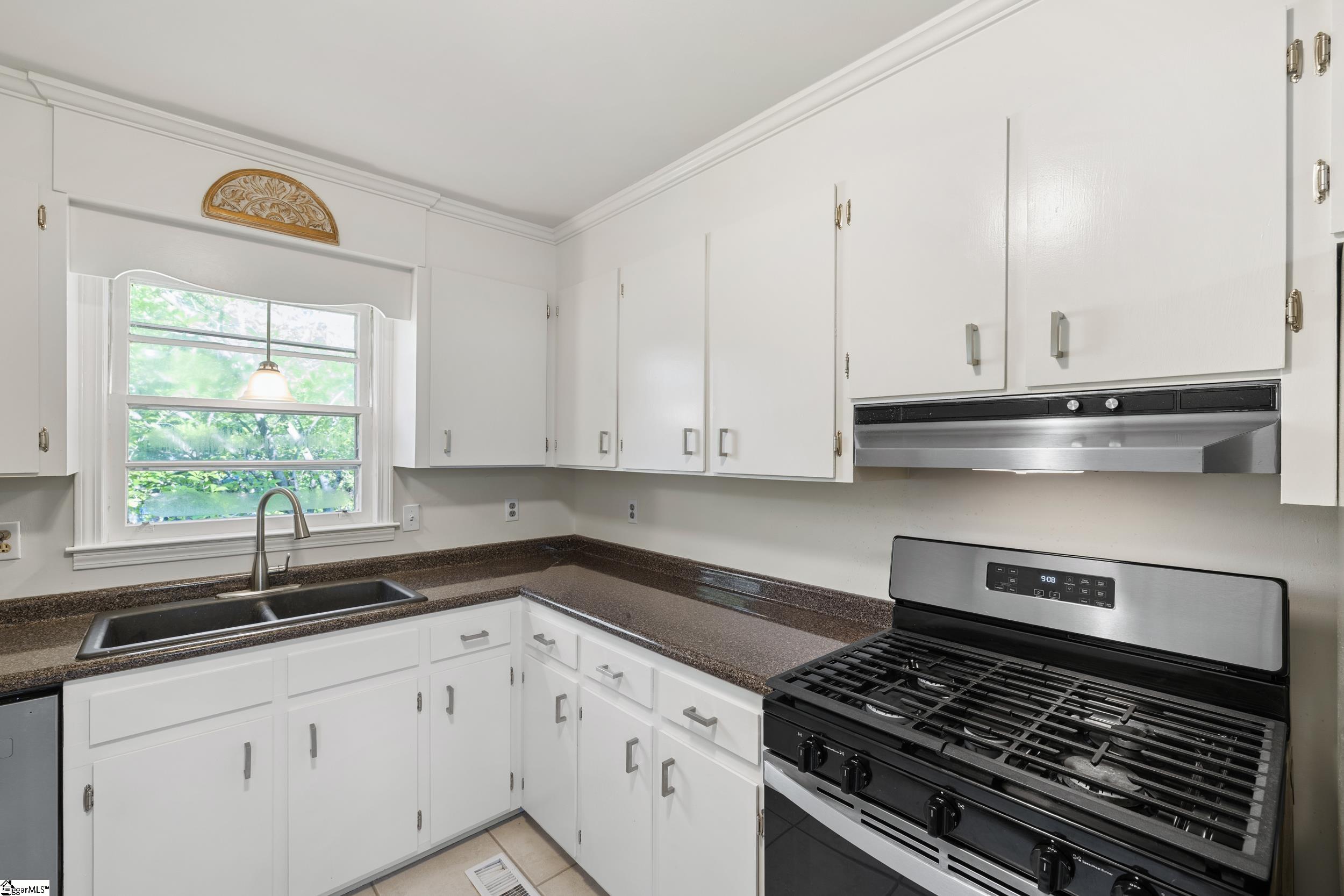 132 Trent Drive Property Photo 11