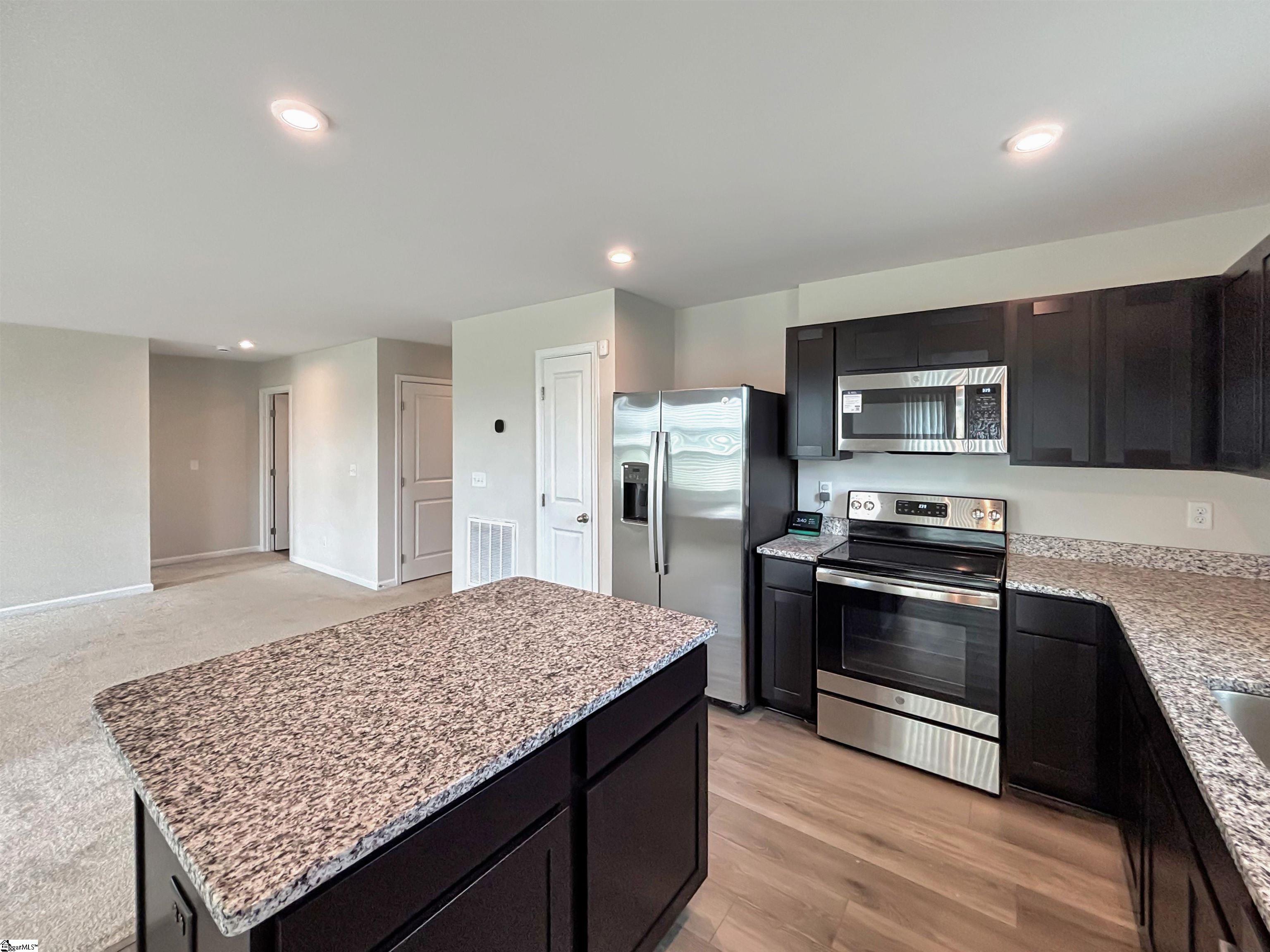 1601136 Property Photo 7