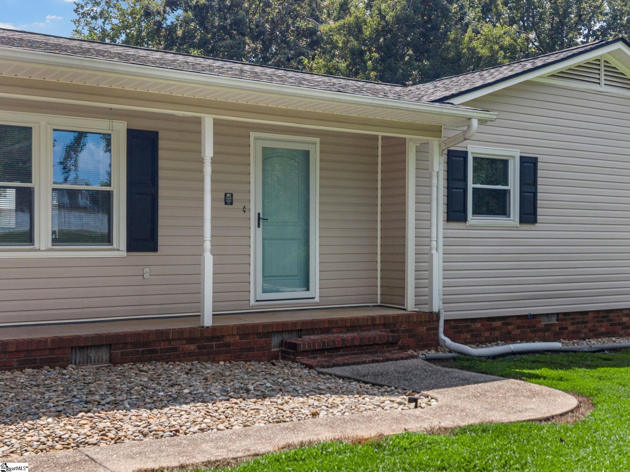 212 Mason Drive Property Photo 6
