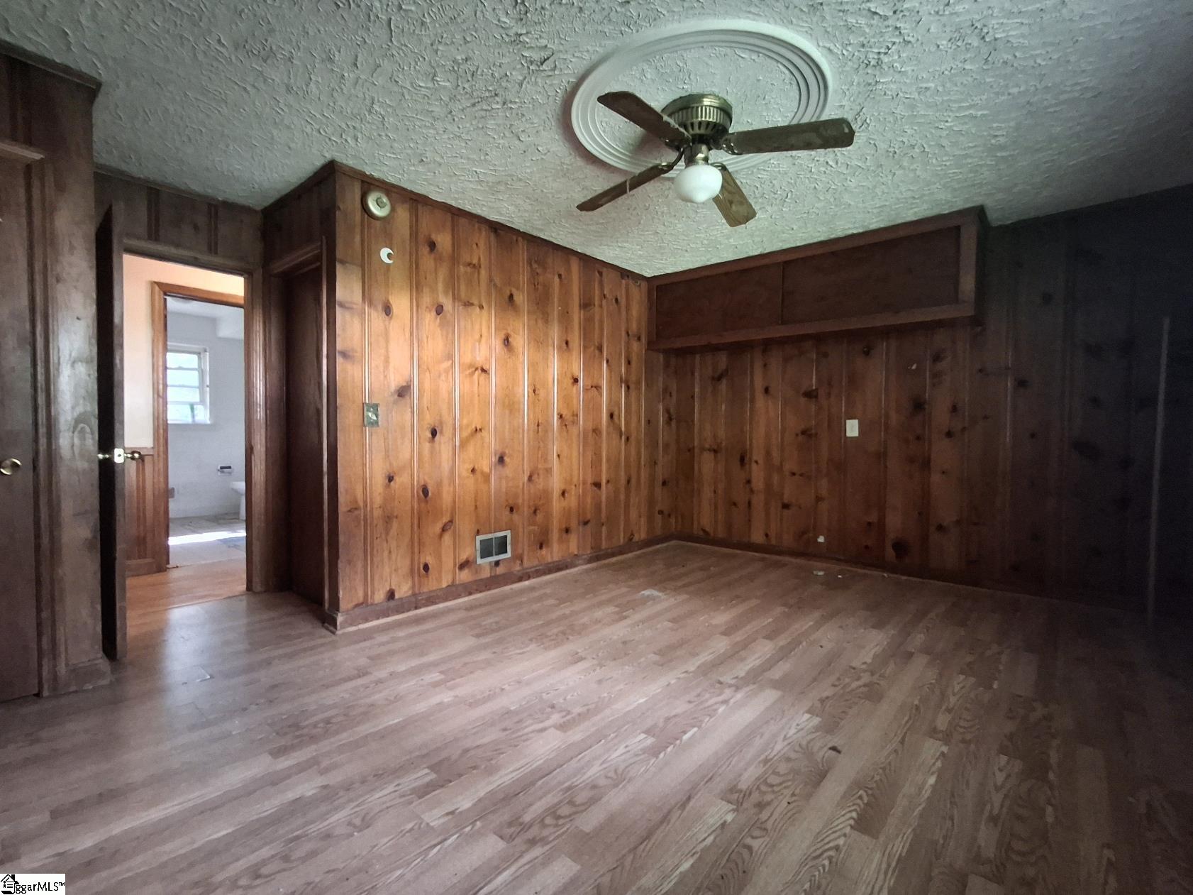 211 Thomas Road Property Photo 22