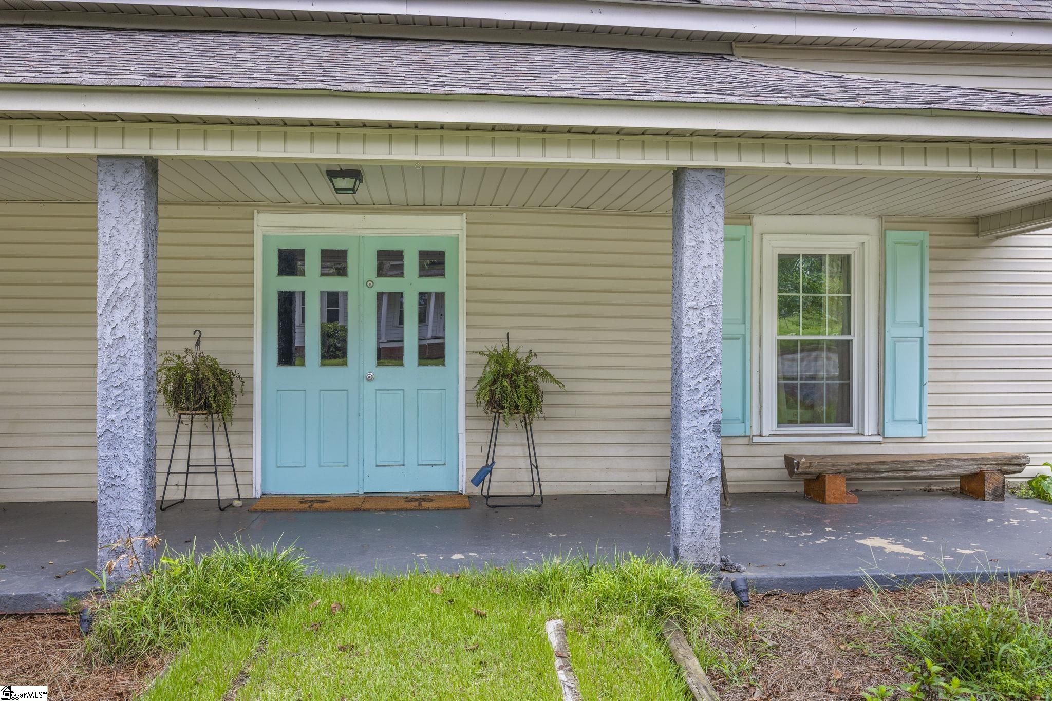 310 Edgemont Avenue Property Photo 5