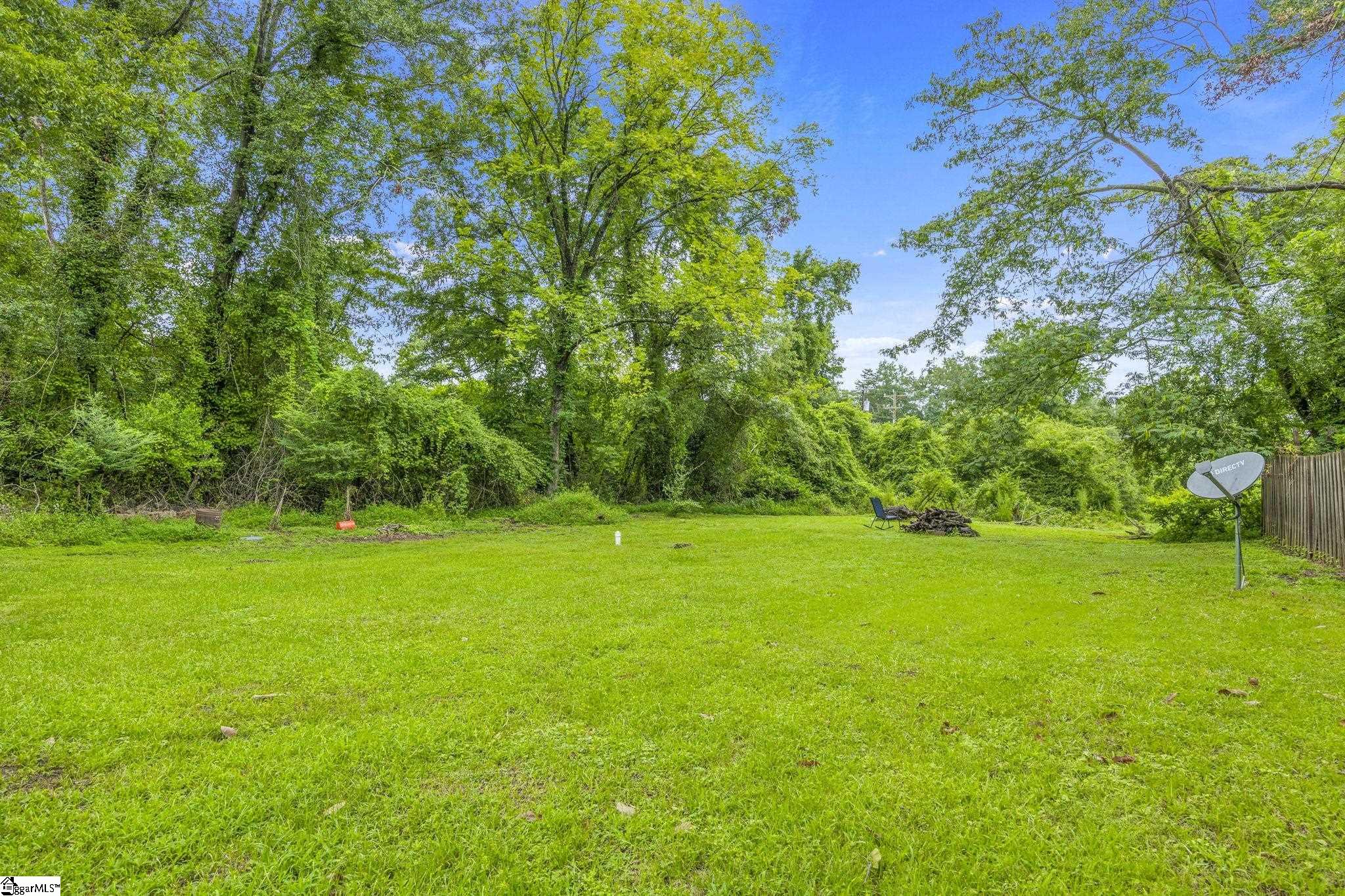310 Edgemont Avenue Property Photo 28