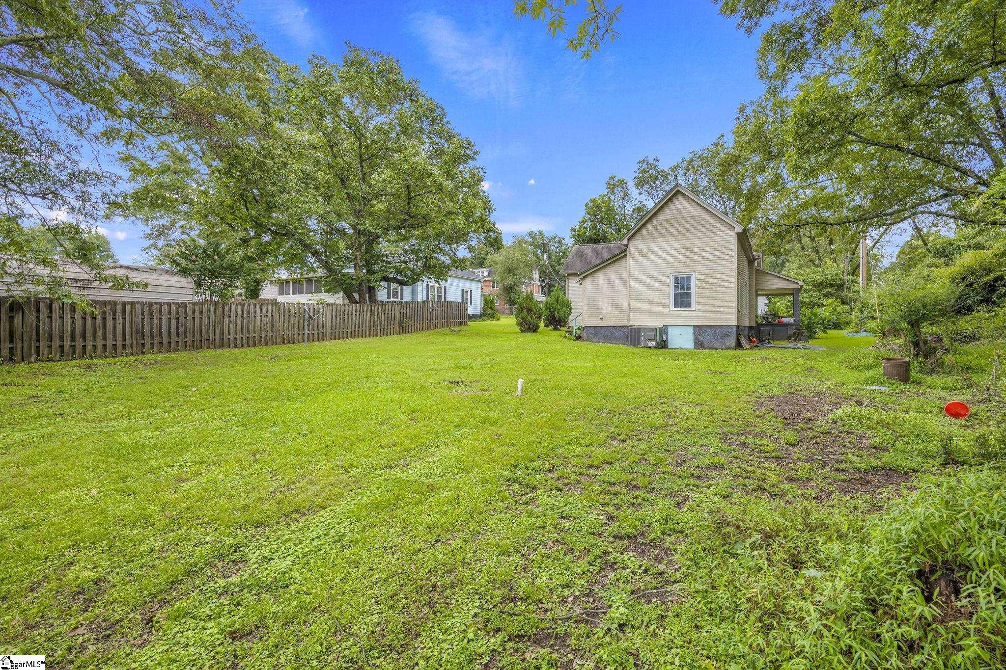 310 Edgemont Avenue Property Photo 29