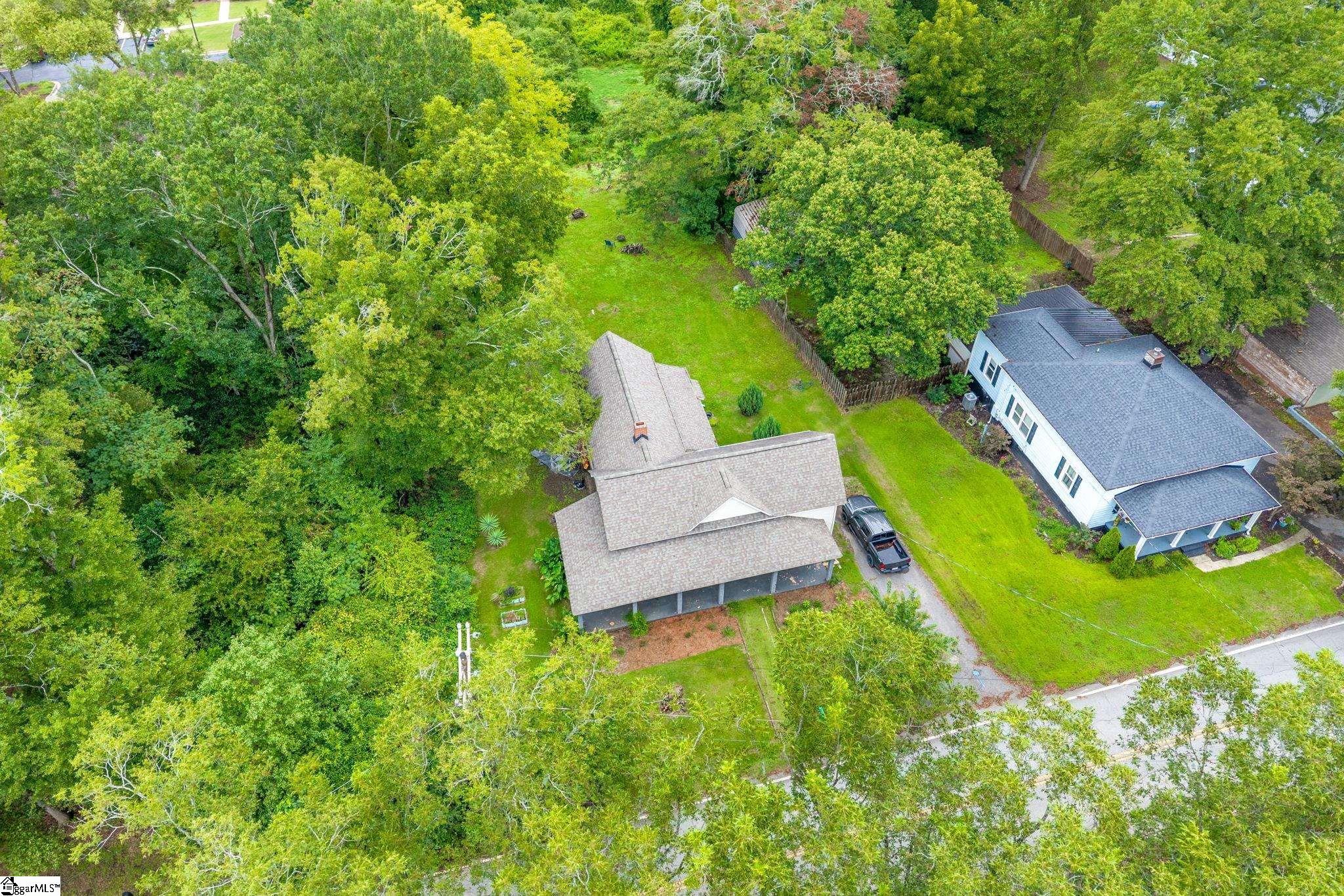 310 Edgemont Avenue Property Photo 32