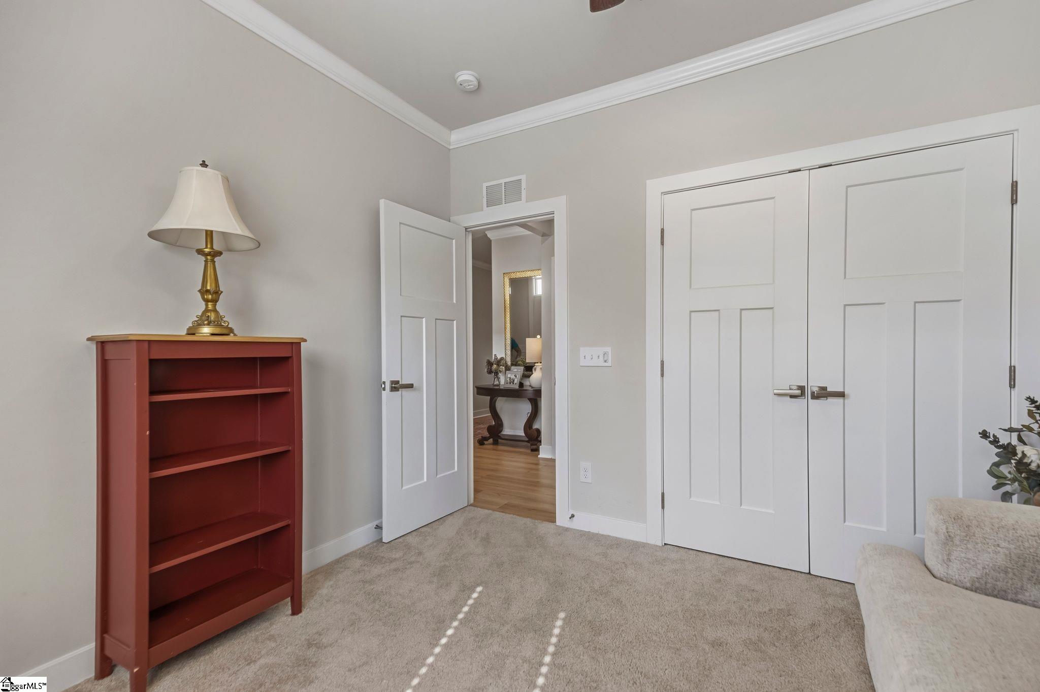 400 Aztec Court Property Photo 6