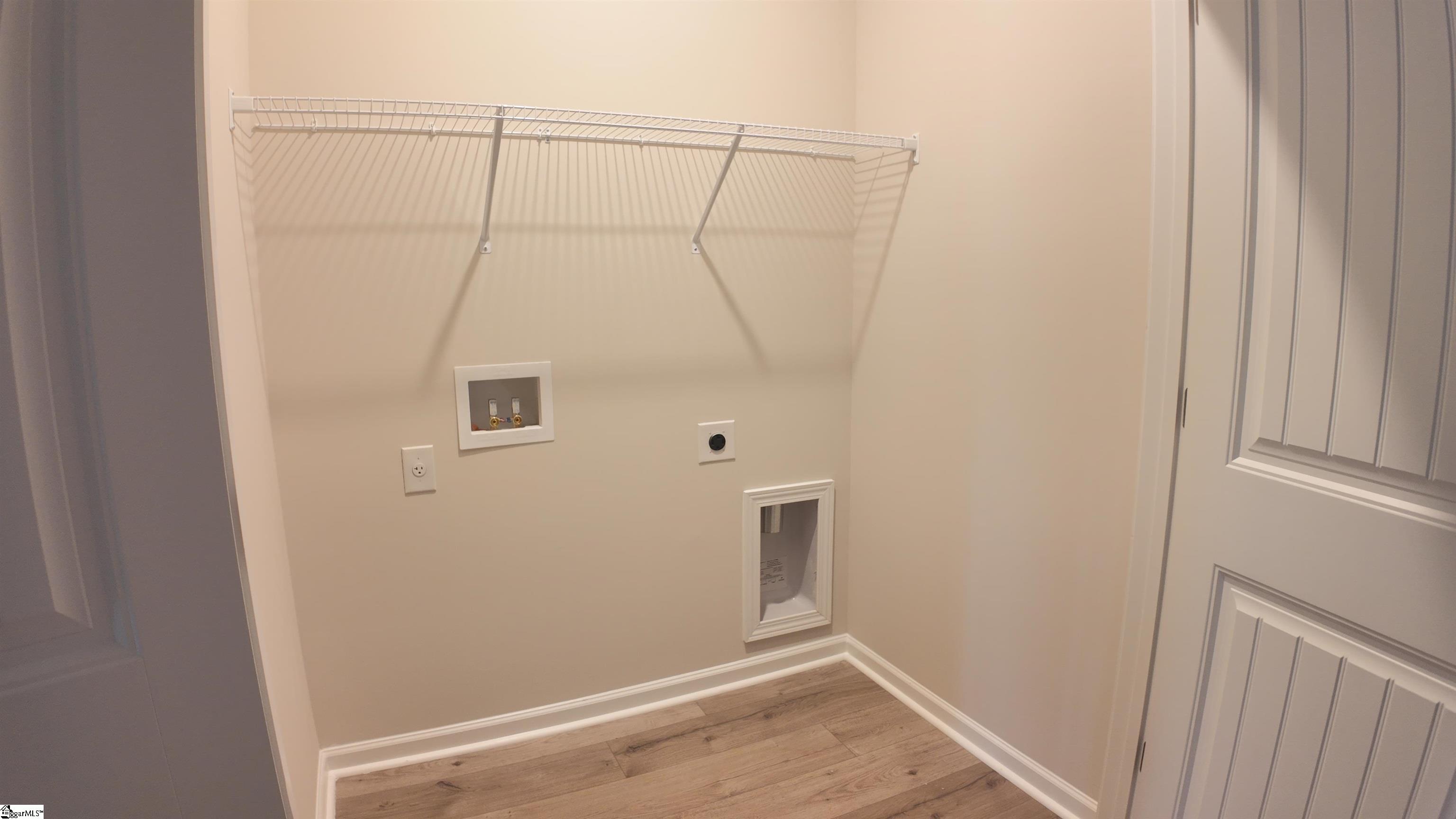 502 Cedar Valley Drive Property Photo 14