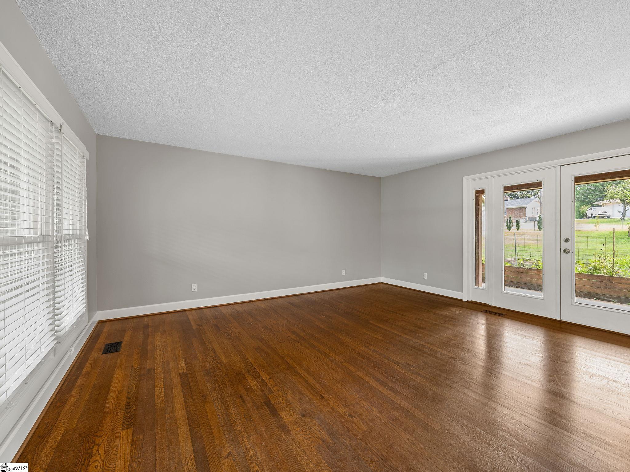 209 Navaho Drive Property Photo 7