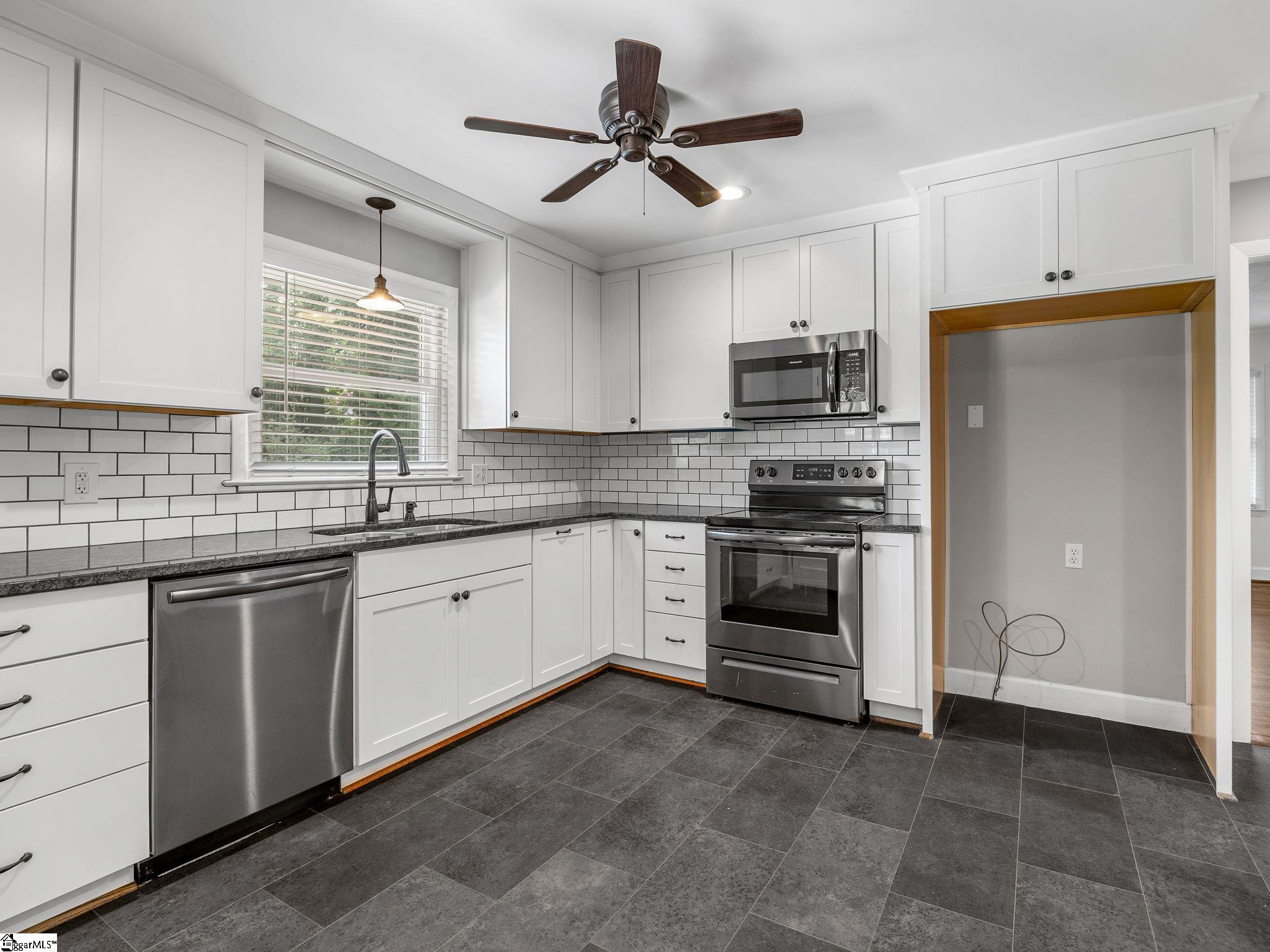 209 Navaho Drive Property Photo 14