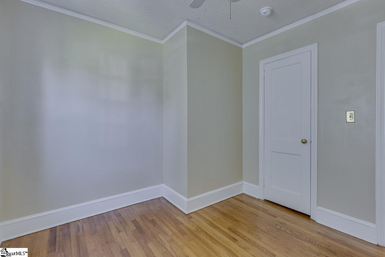 2026 E North Street Property Photo 29