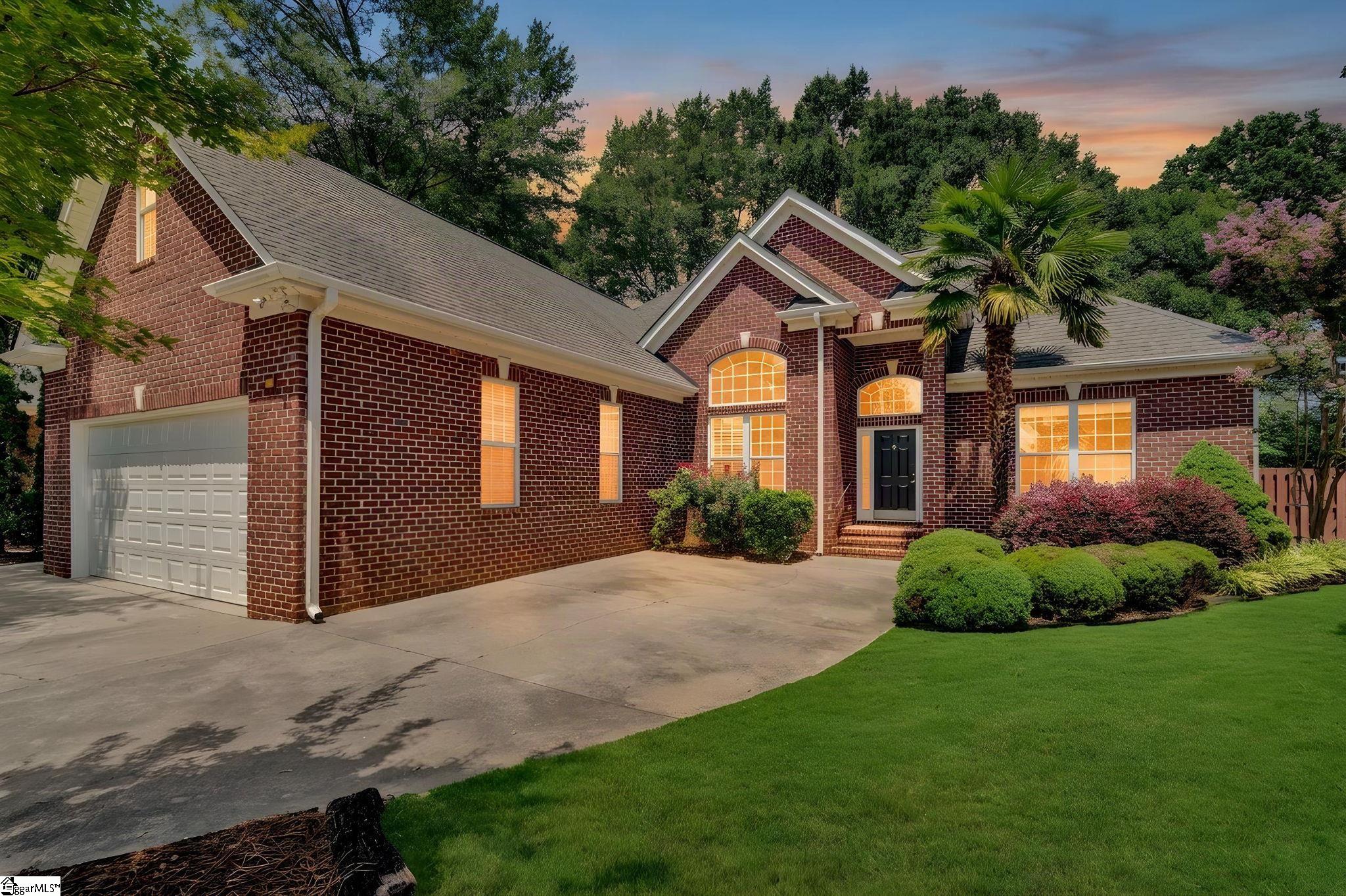 115 Clairewood Court Property Photo 2