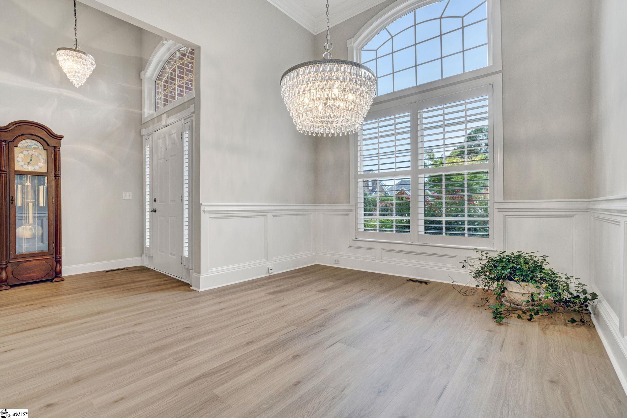 115 Clairewood Court Property Photo 8