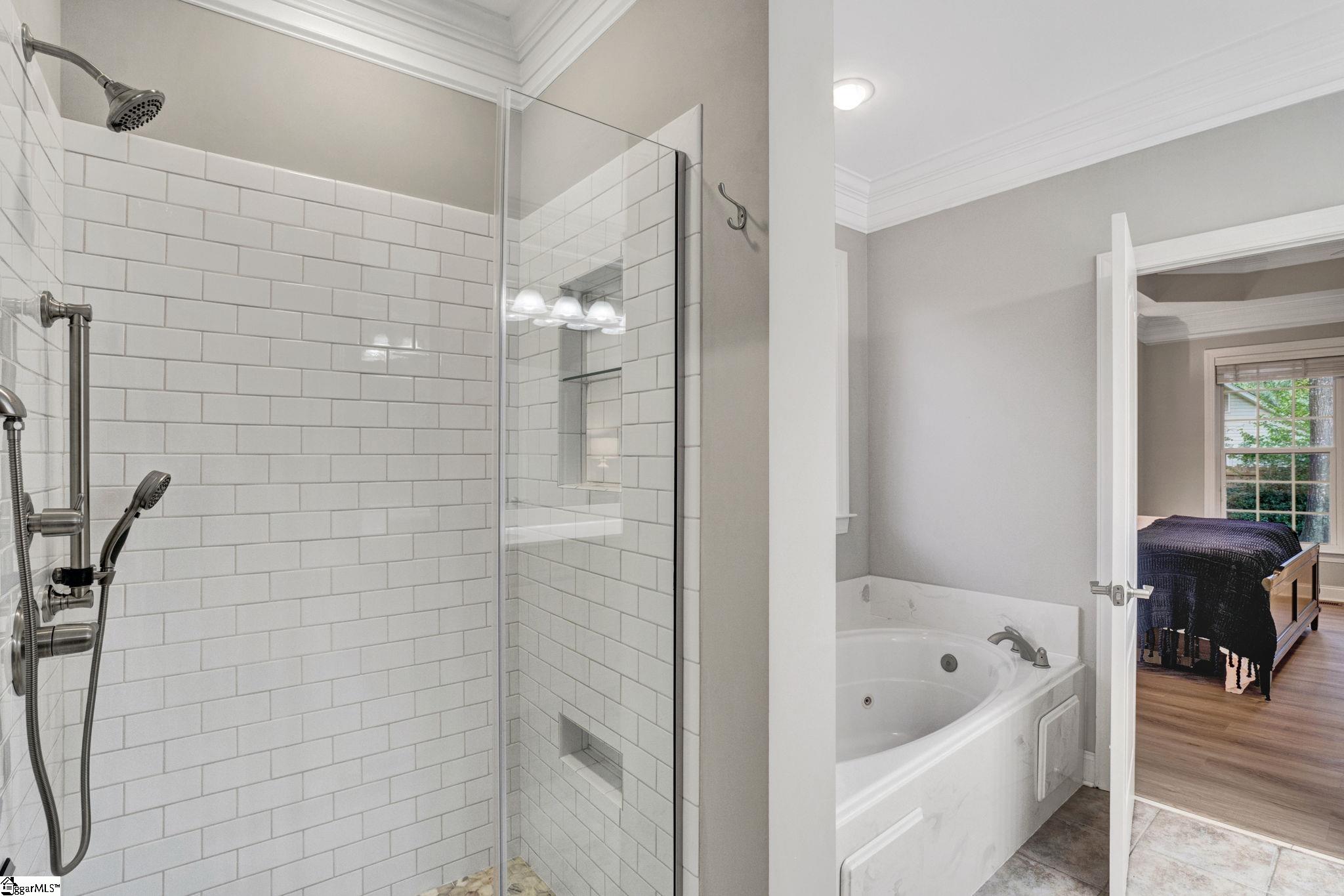 115 Clairewood Court Property Photo 23