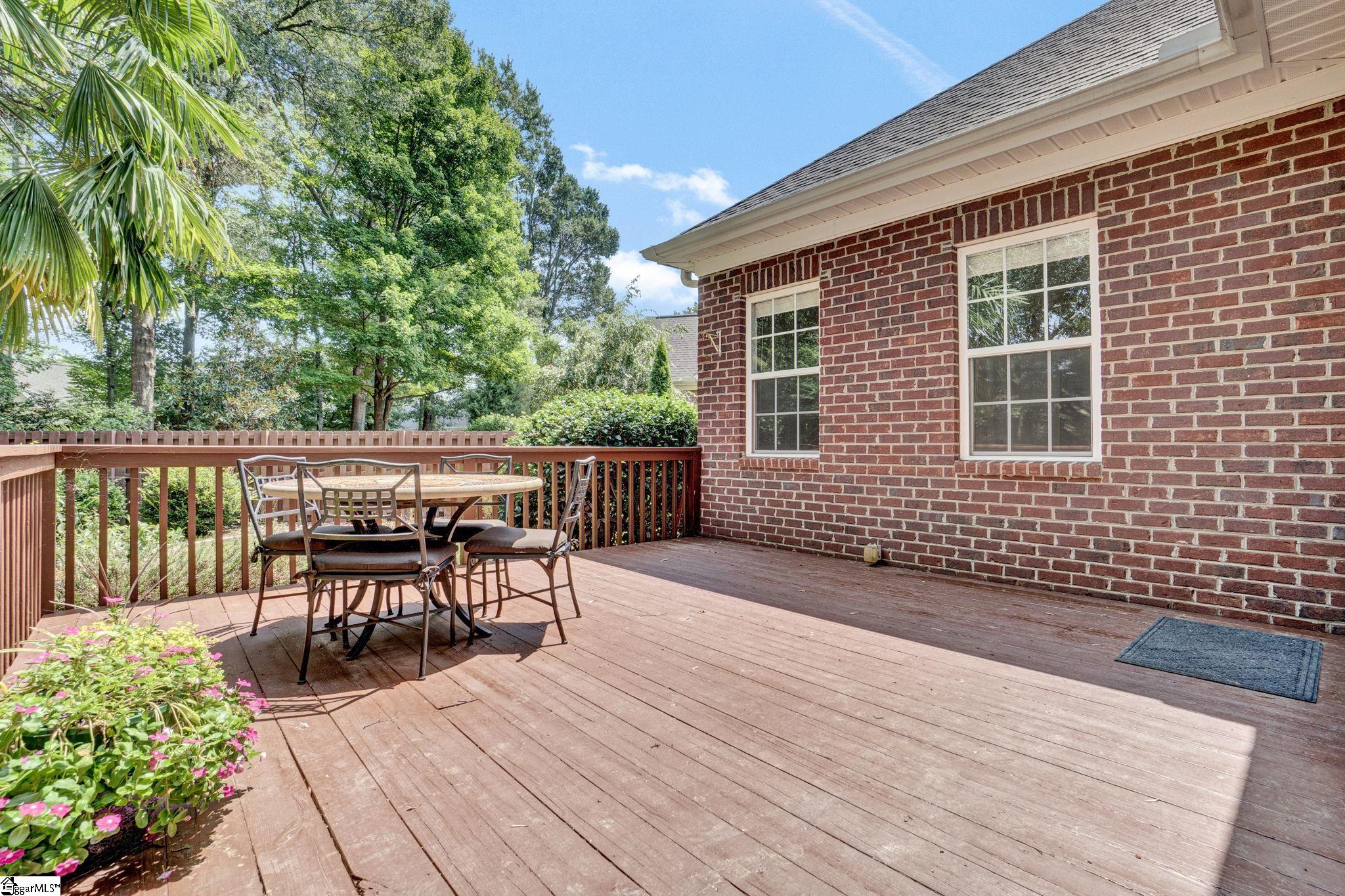 115 Clairewood Court Property Photo 43