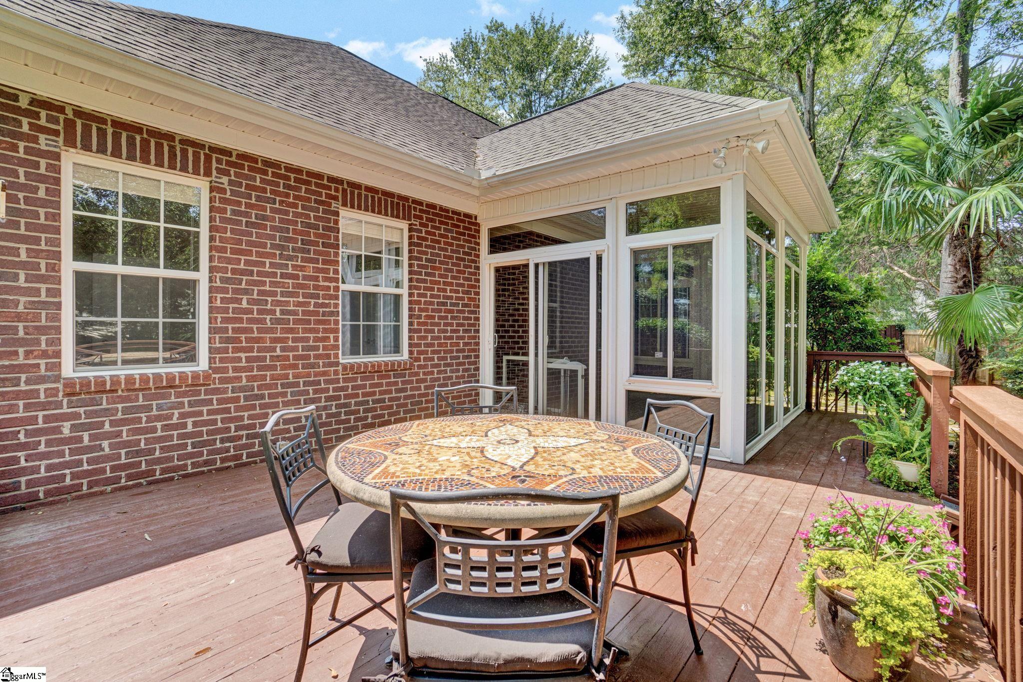 115 Clairewood Court Property Photo 45