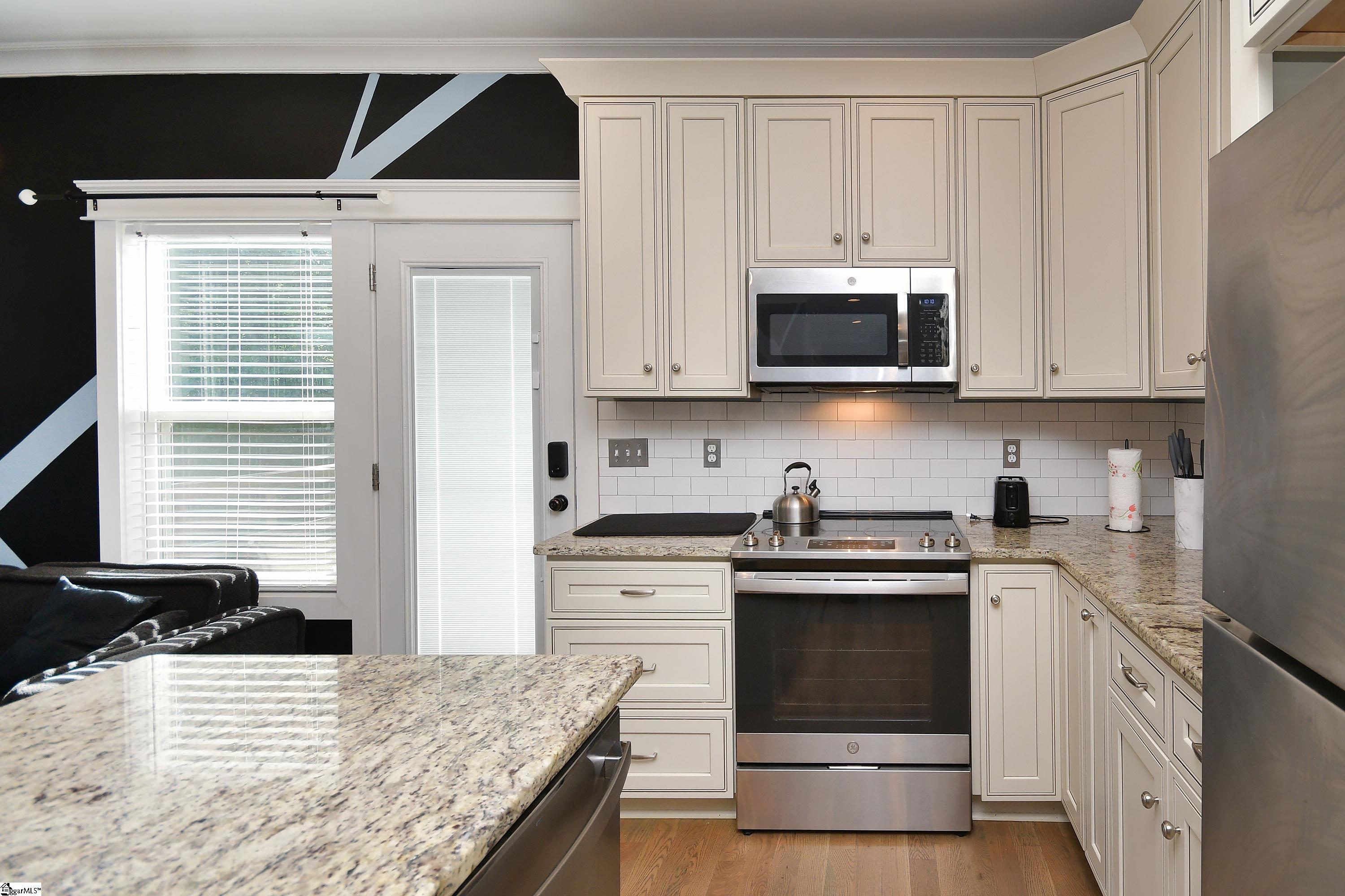 232 Broadview Drive Property Photo 18