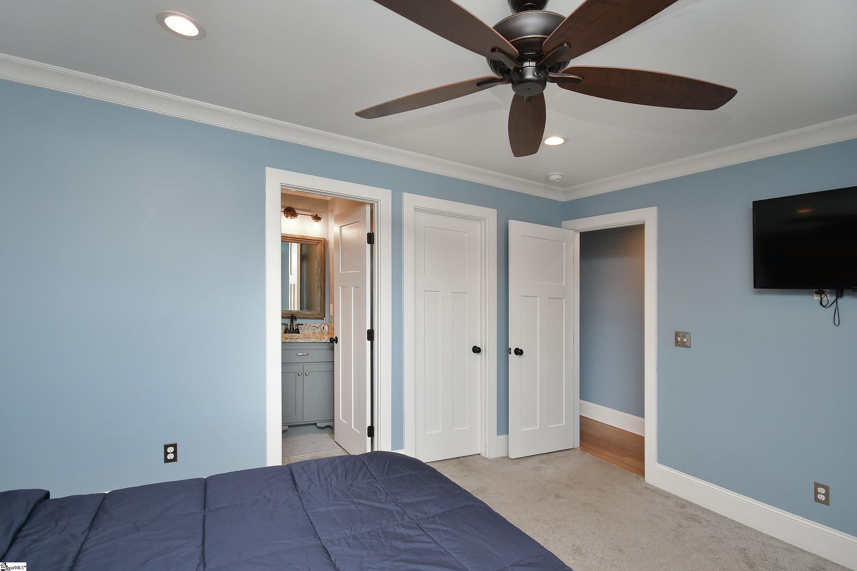 232 Broadview Drive Property Photo 24