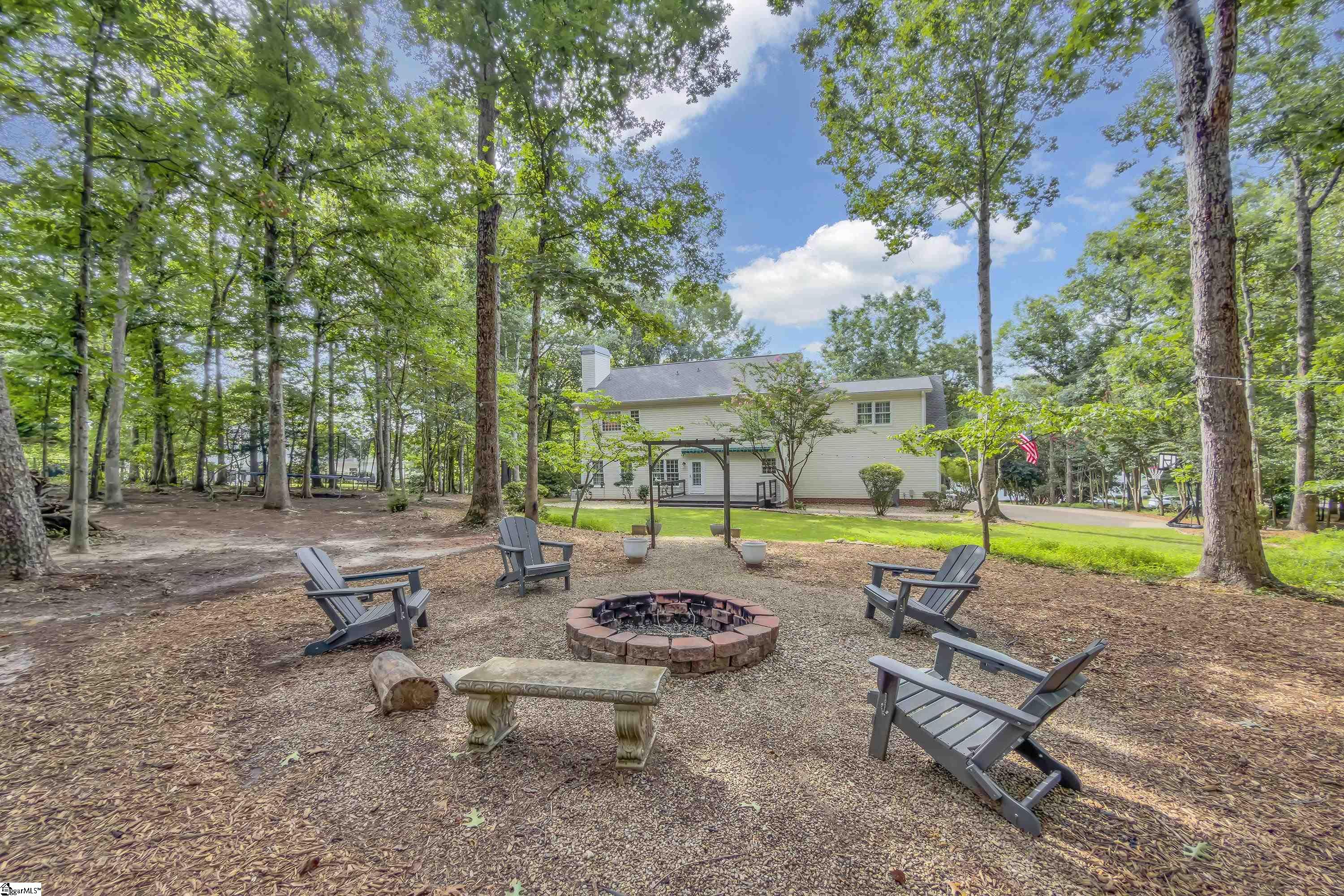 6 Clearwater Court Property Photo 2