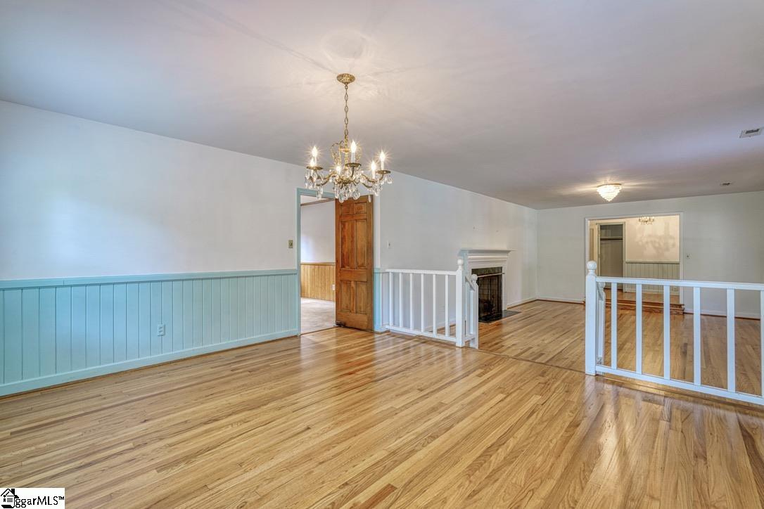 103 Pinetree Circle Property Photo 8