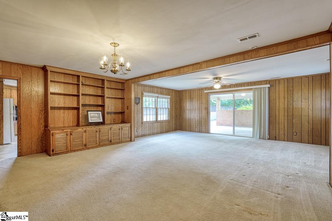 103 Pinetree Circle Property Photo 16