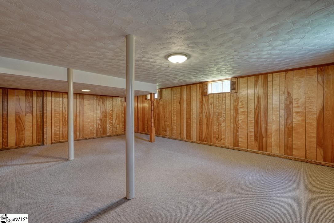 103 Pinetree Circle Property Photo 40