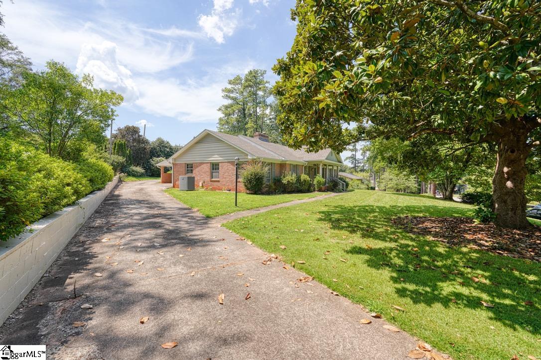 103 Pinetree Circle Property Photo 46