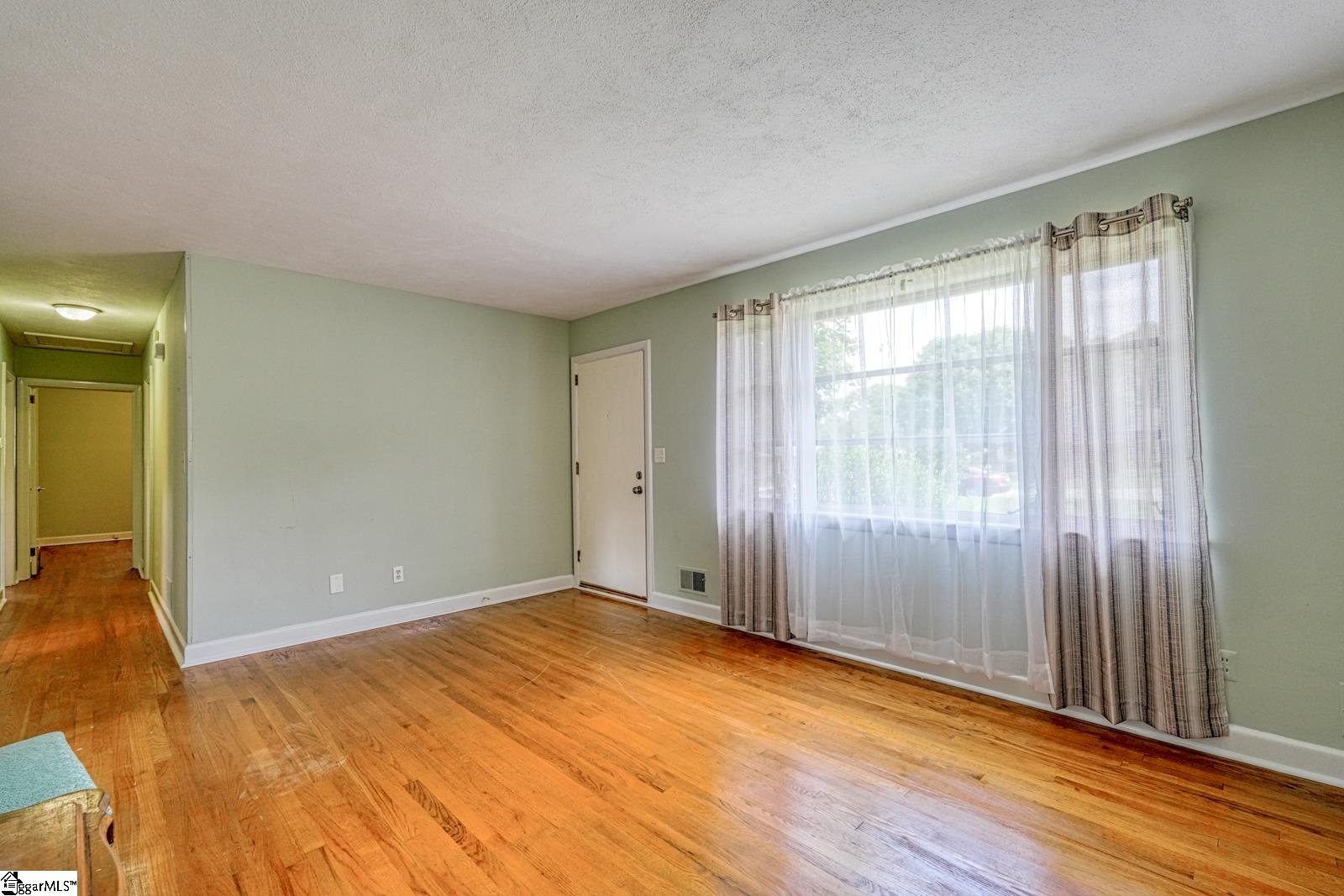 5 Clover Street Property Photo 7