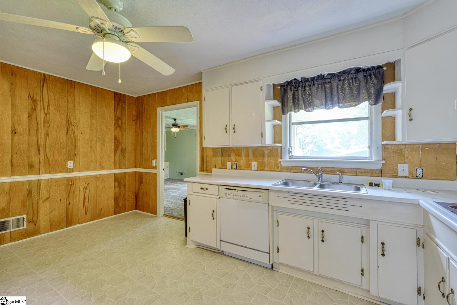 5 Clover Street Property Photo 9