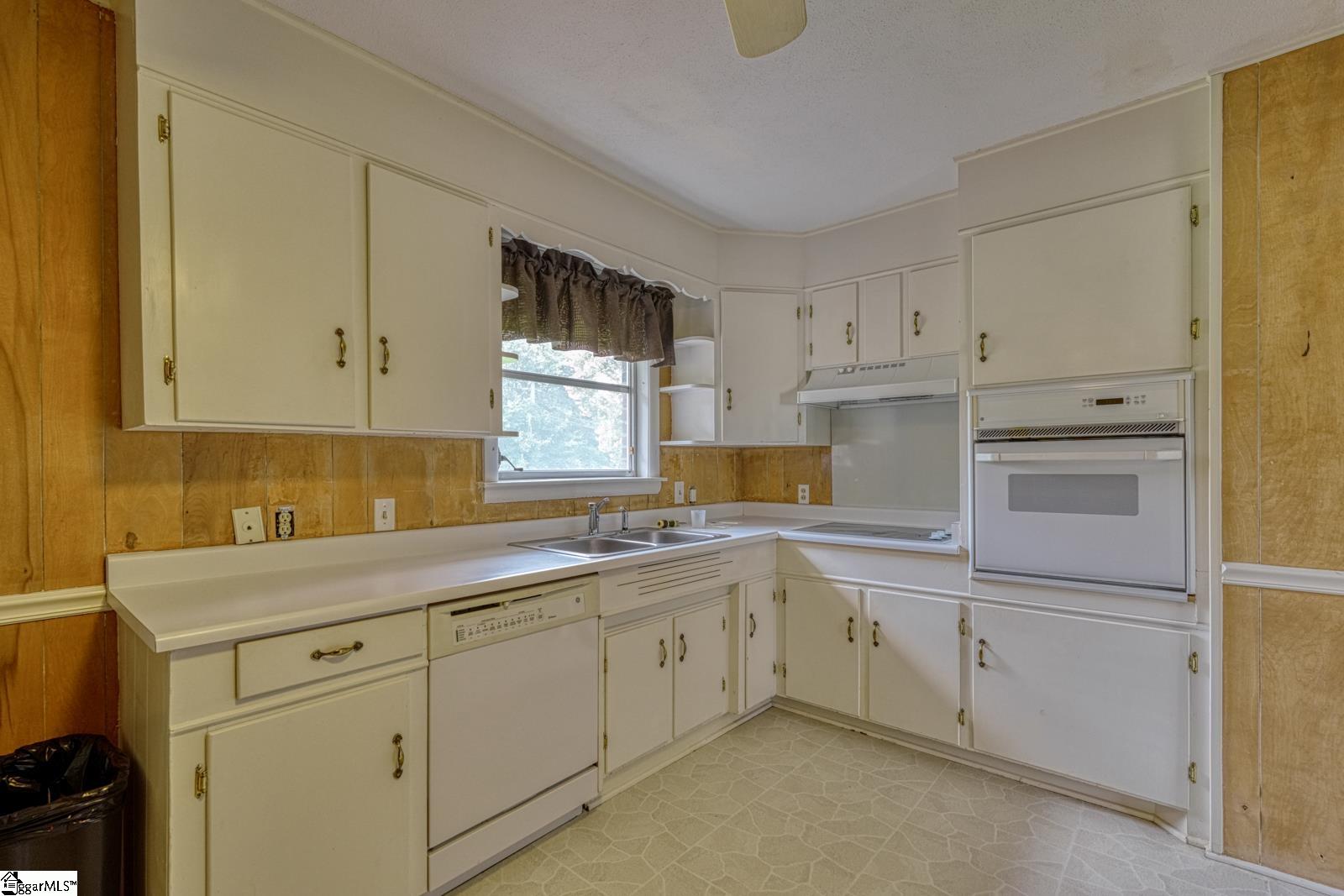 5 Clover Street Property Photo 13
