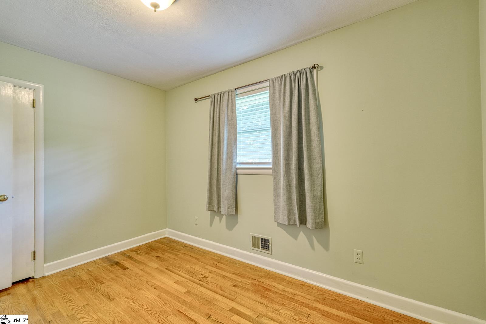 5 Clover Street Property Photo 16