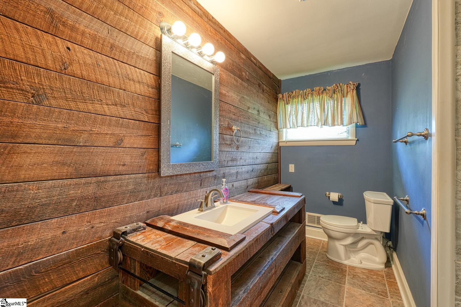 5 Clover Street Property Photo 19