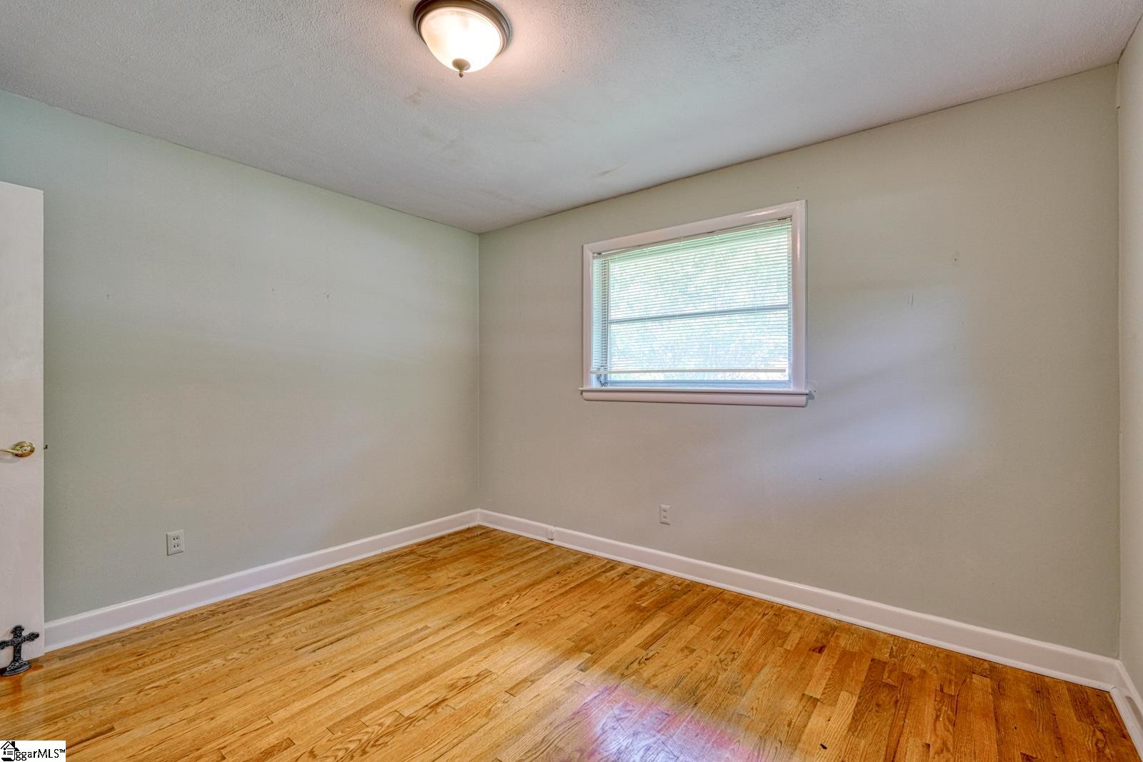 5 Clover Street Property Photo 23