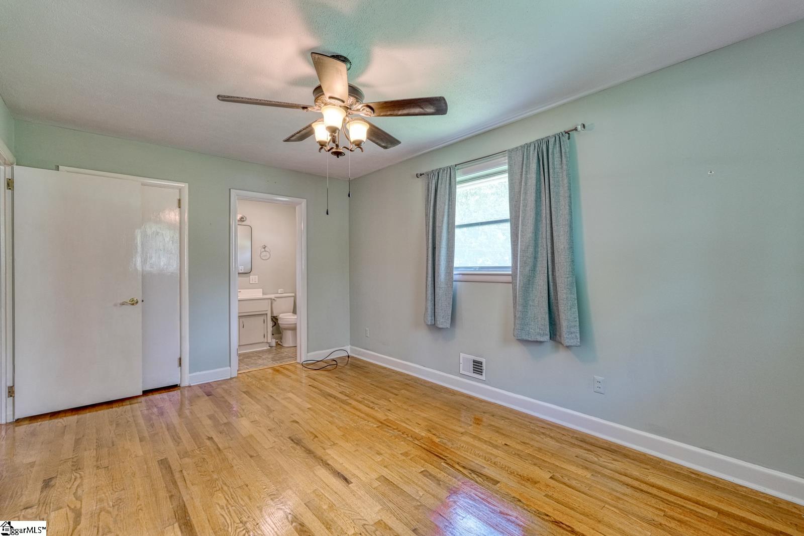 5 Clover Street Property Photo 25