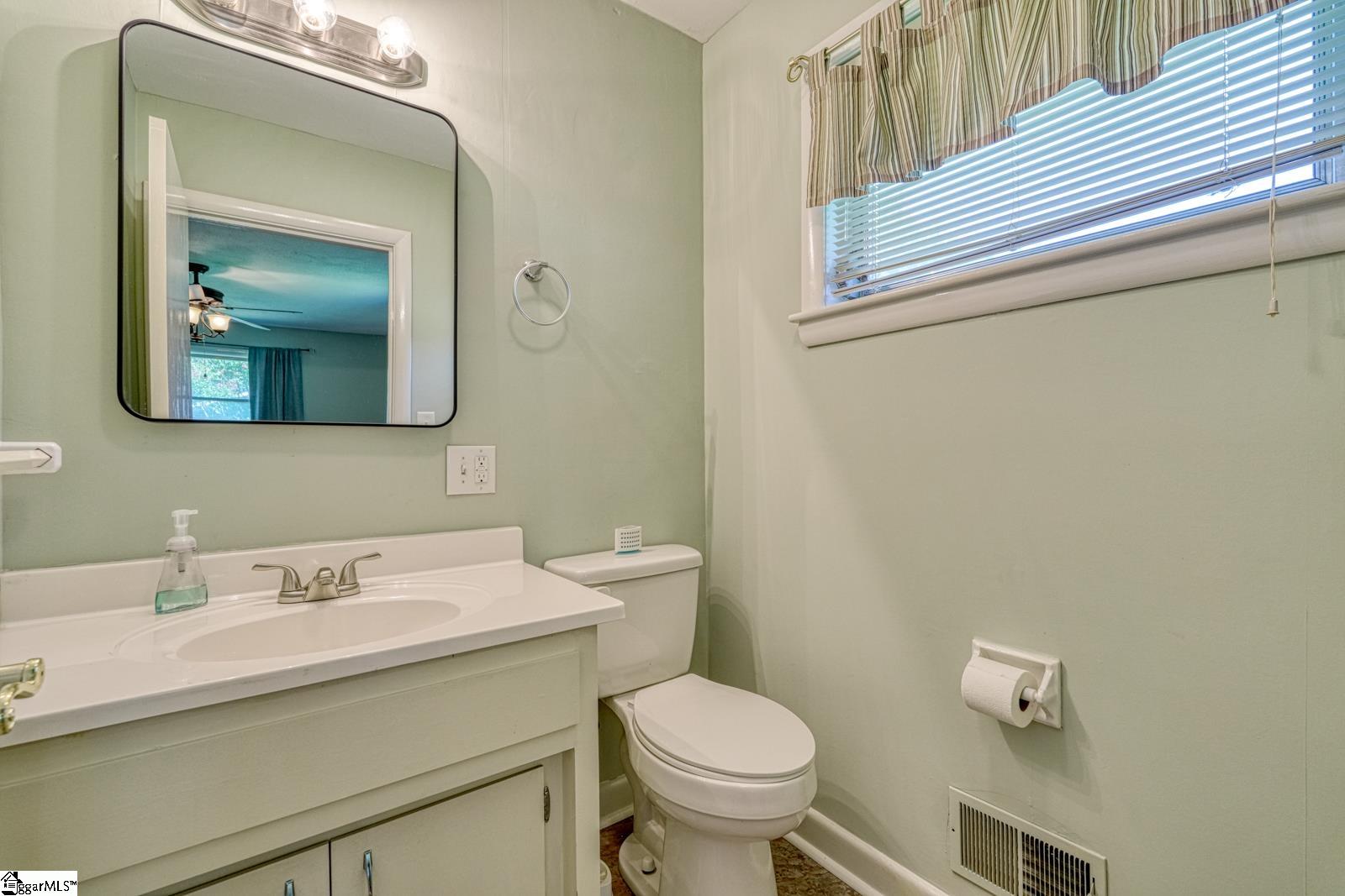 5 Clover Street Property Photo 29