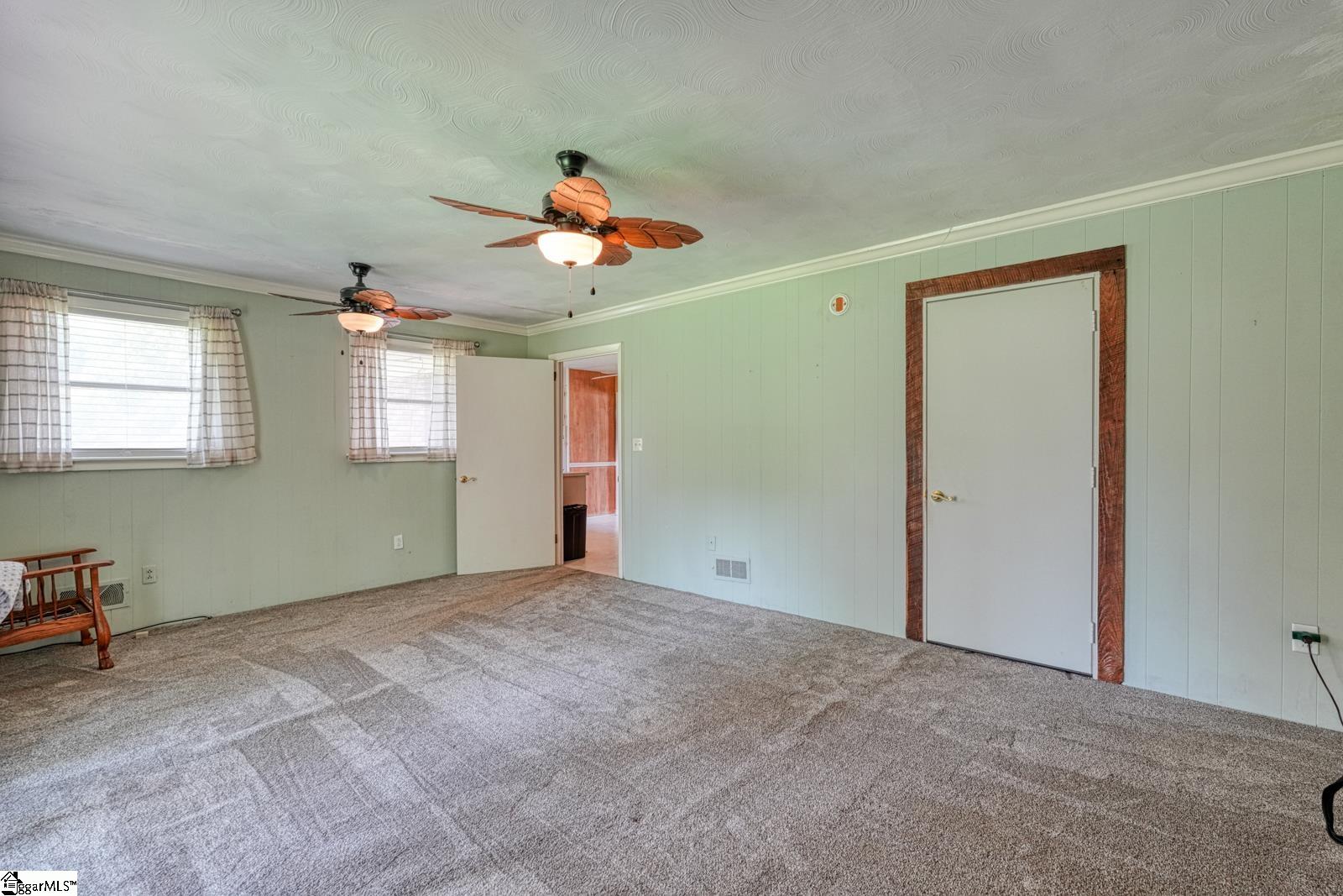 5 Clover Street Property Photo 32