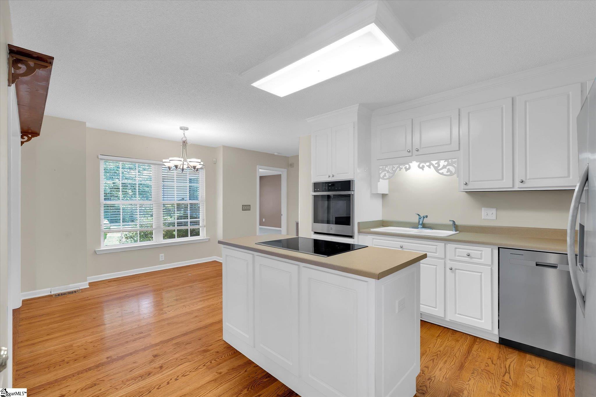 205 Ashford Court Property Photo 14