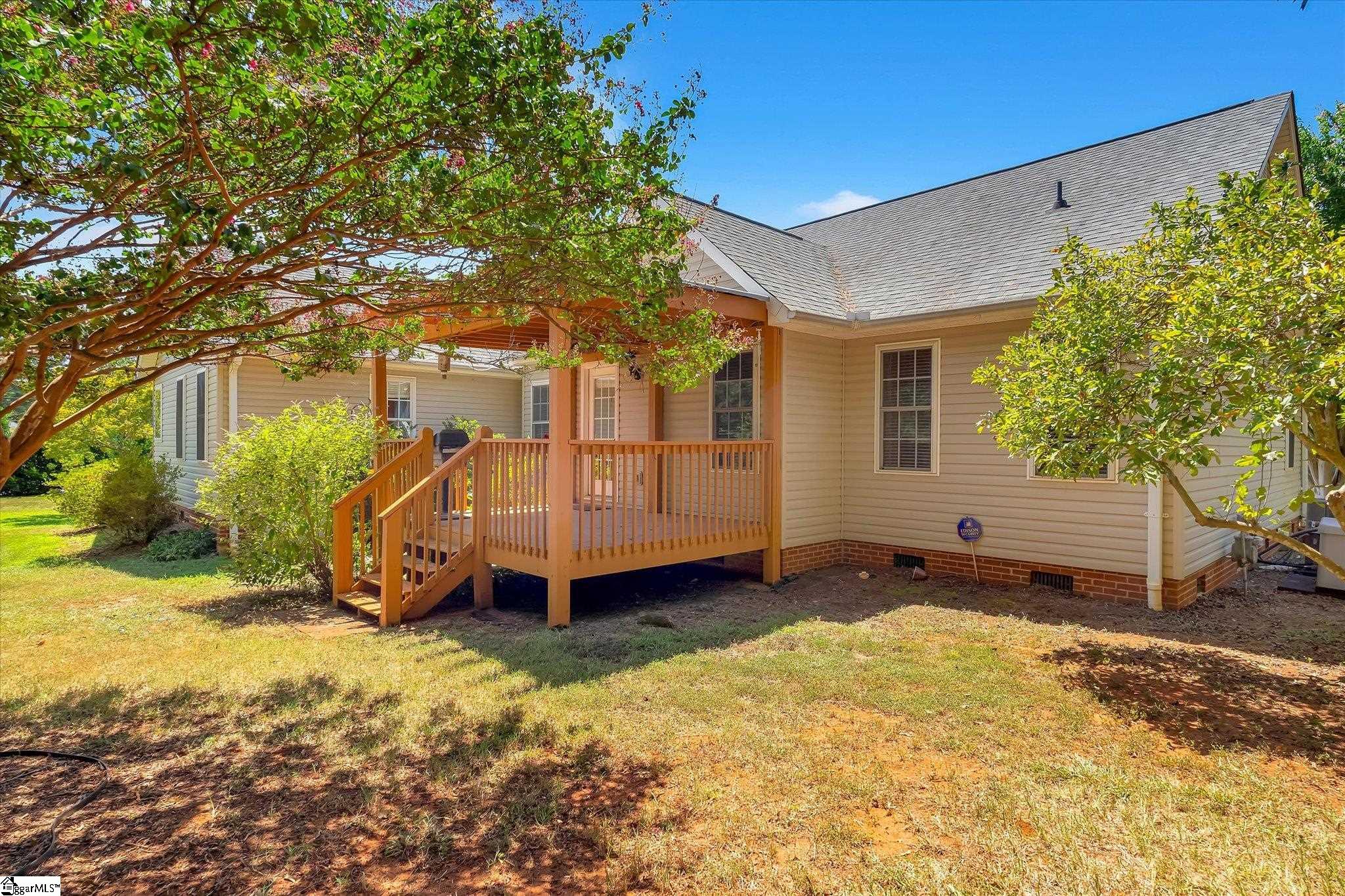 205 Ashford Court Property Photo 26
