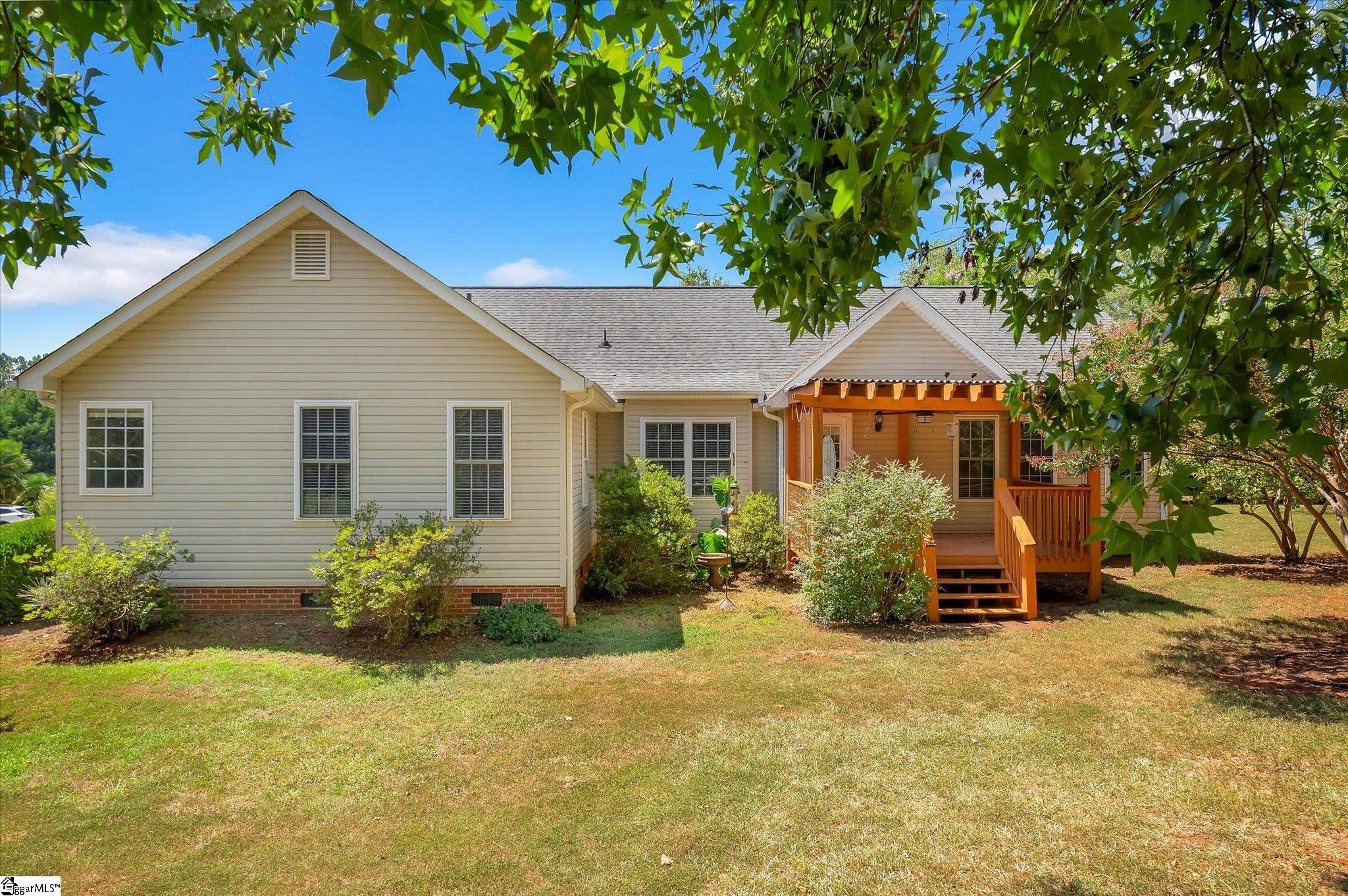 205 Ashford Court Property Photo 27