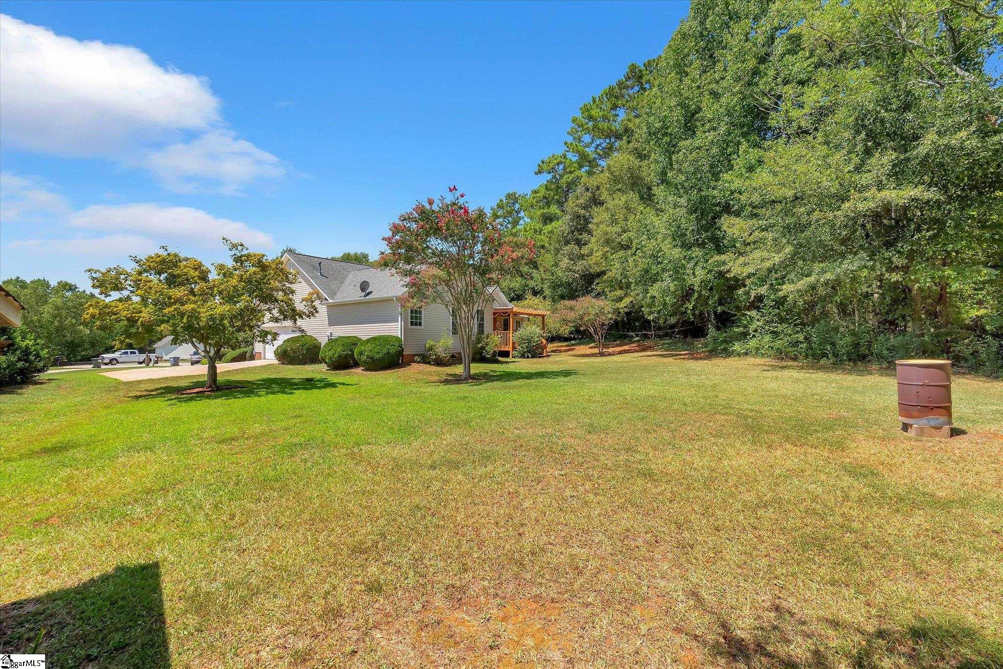 205 Ashford Court Property Photo 28