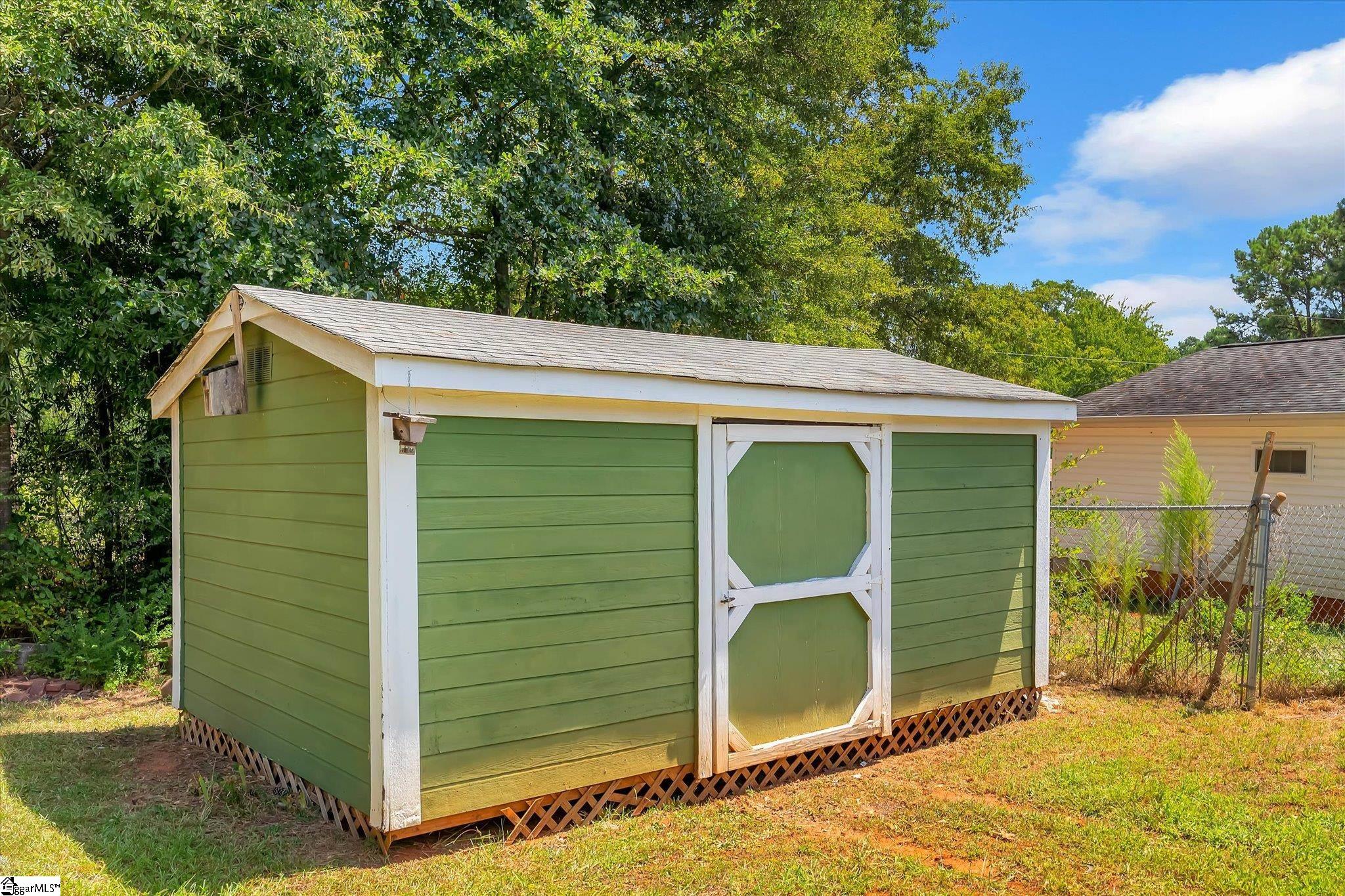 205 Ashford Court Property Photo 29