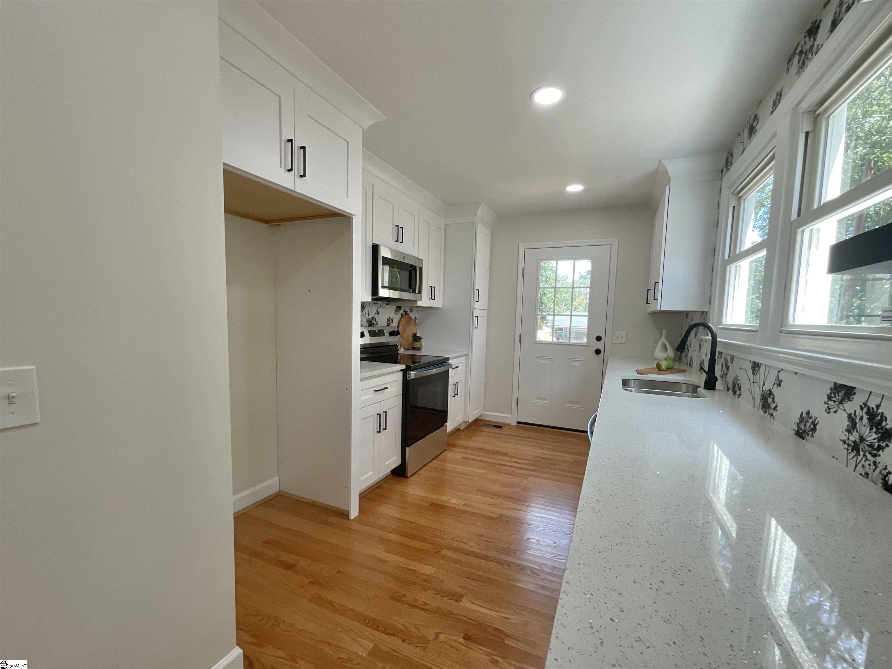 15 Orlando Avenue Property Photo 4