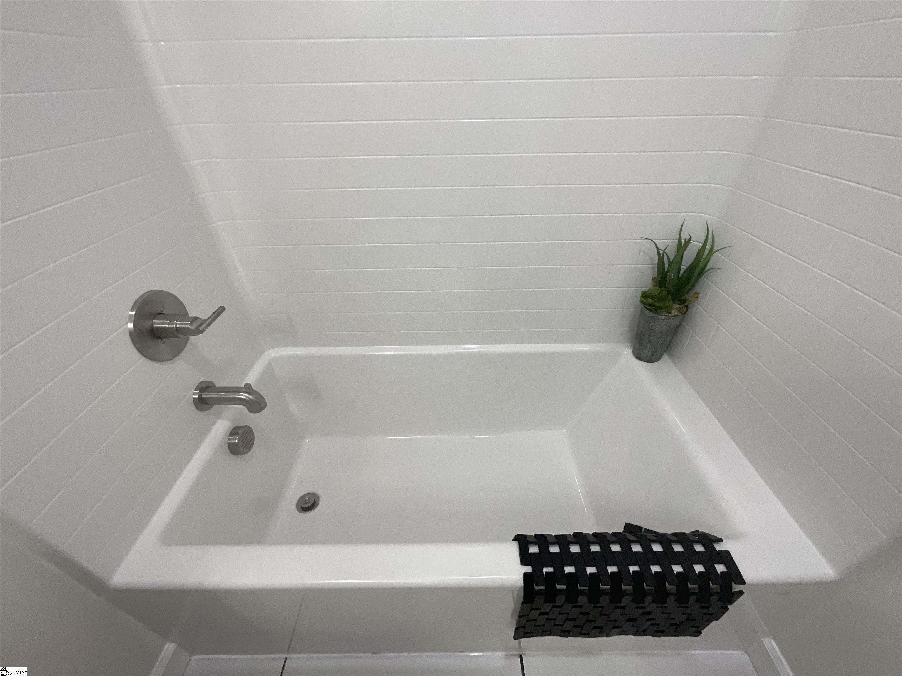 15 Orlando Avenue Property Photo 15