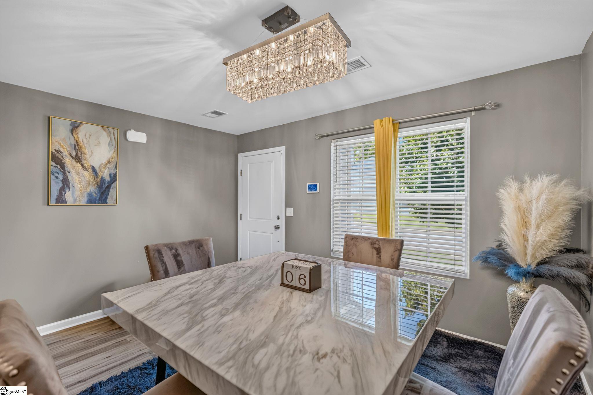 520 Millsgate Circle Property Photo 4