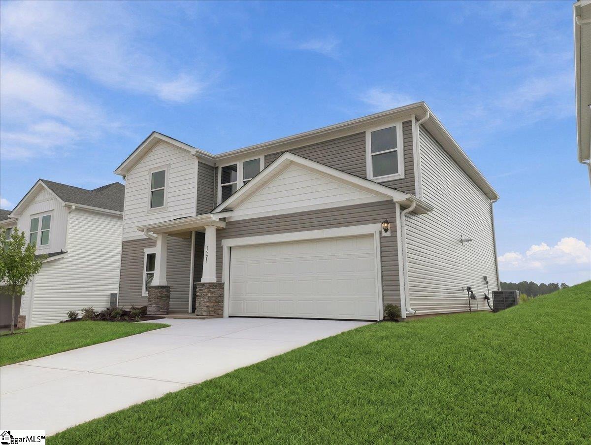 1525 Erindale Drive Property Photo 3