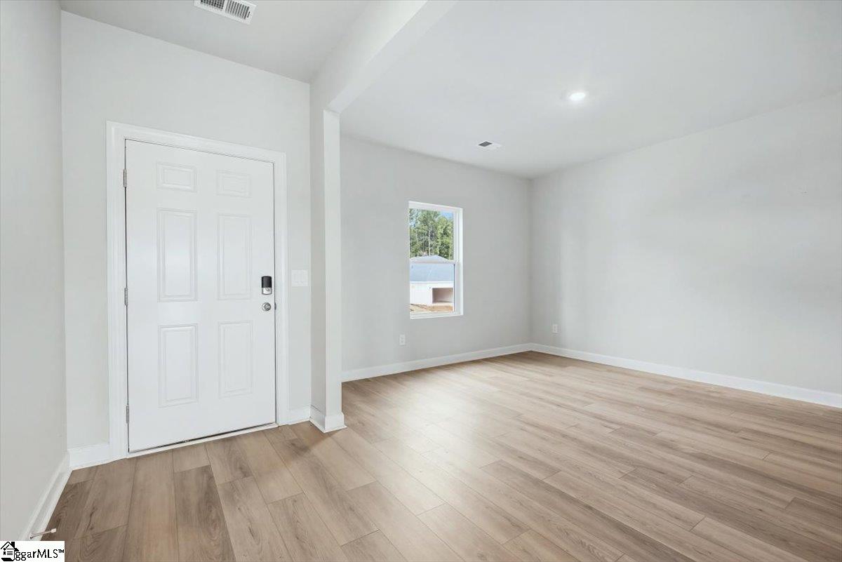 1525 Erindale Drive Property Photo 5